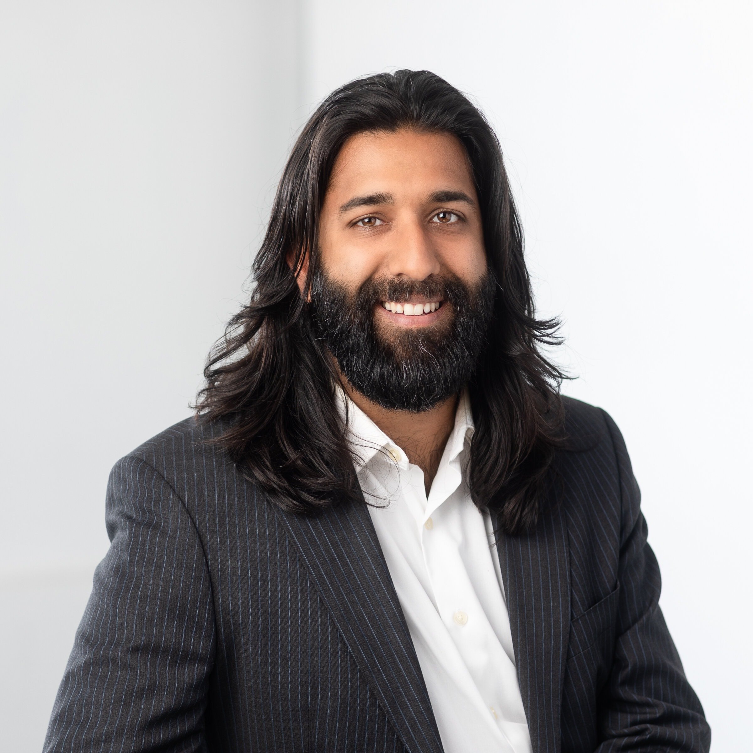 Headshot-0471-upto5x7-2 - Copy (1).jpg