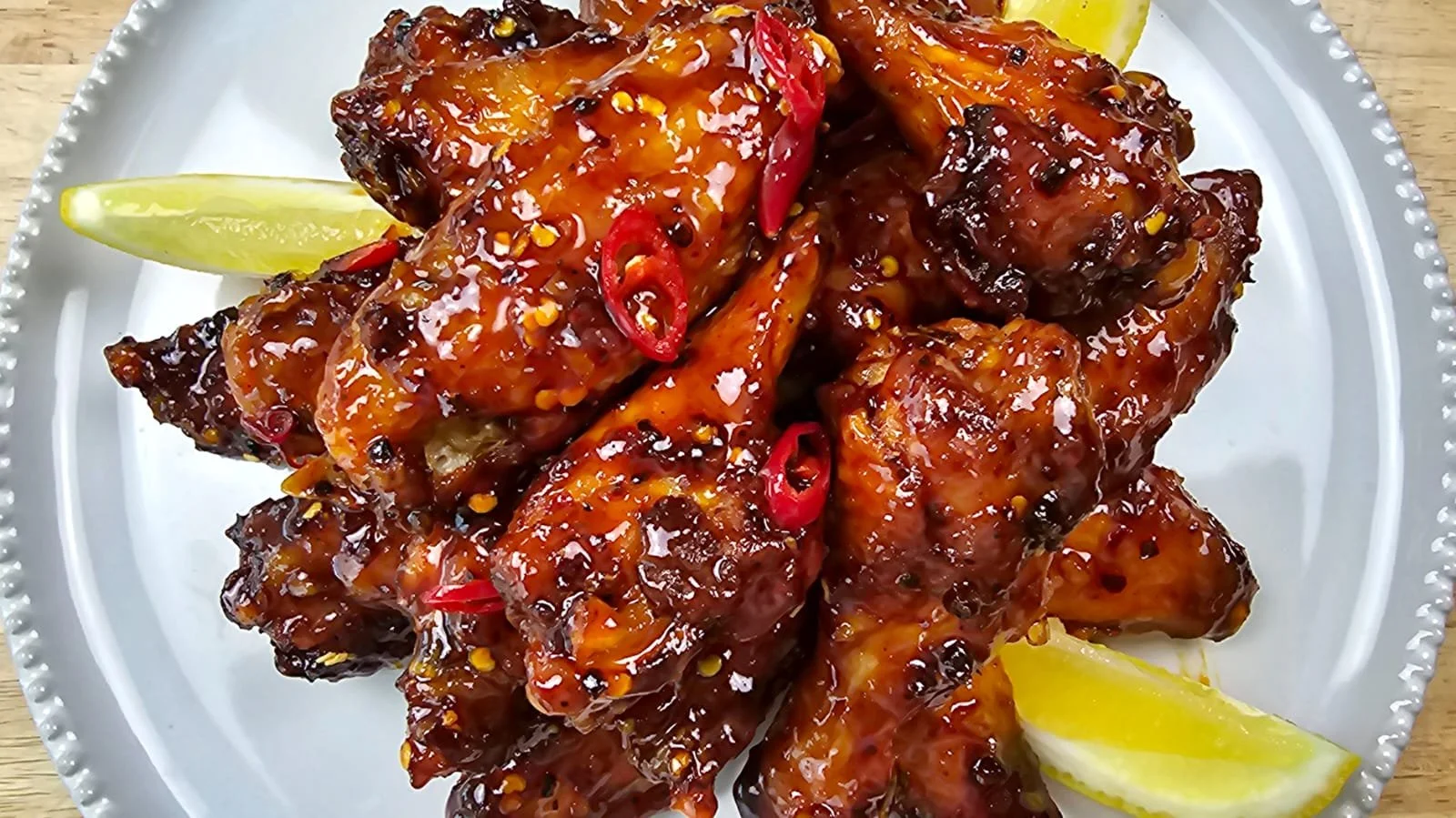 Sweet &amp; Spicy Honey Garlic Chicken Wings! Easy air fryer recipe for beginners!