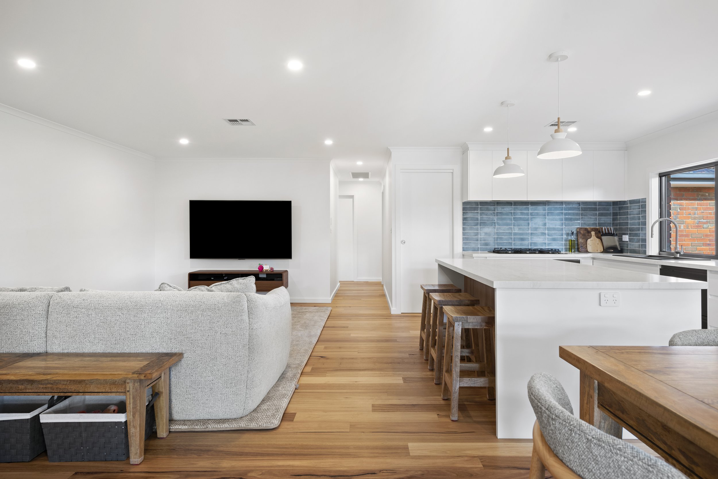 CAM Constructions - Custom Home Renovation - Mooroolbark