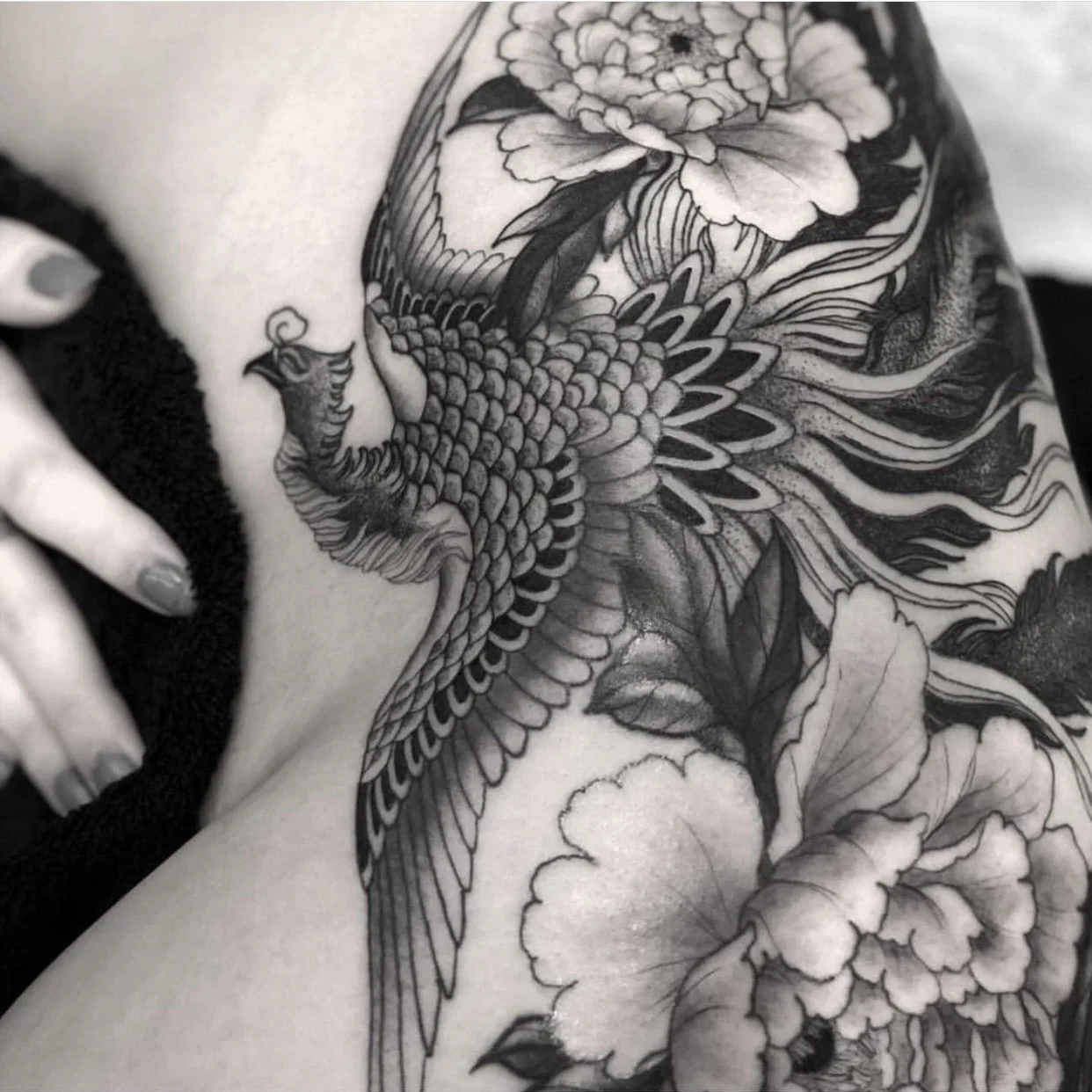 Fine line chinese phoenix on thigh. Best bay area asian tattoo