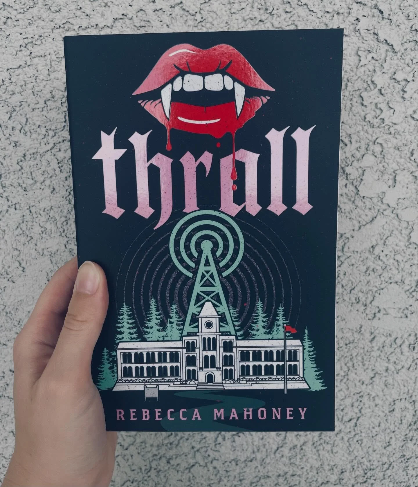 Happiest of pub days to @cafecliche and THRALL! I&rsquo;m so thrilled to be on Rebecca&rsquo;s team, and the moment I started THRALL I was obsessed. It&rsquo;s everything my soul has been missing since the days I was deep in on Buffy the Vampire Slay