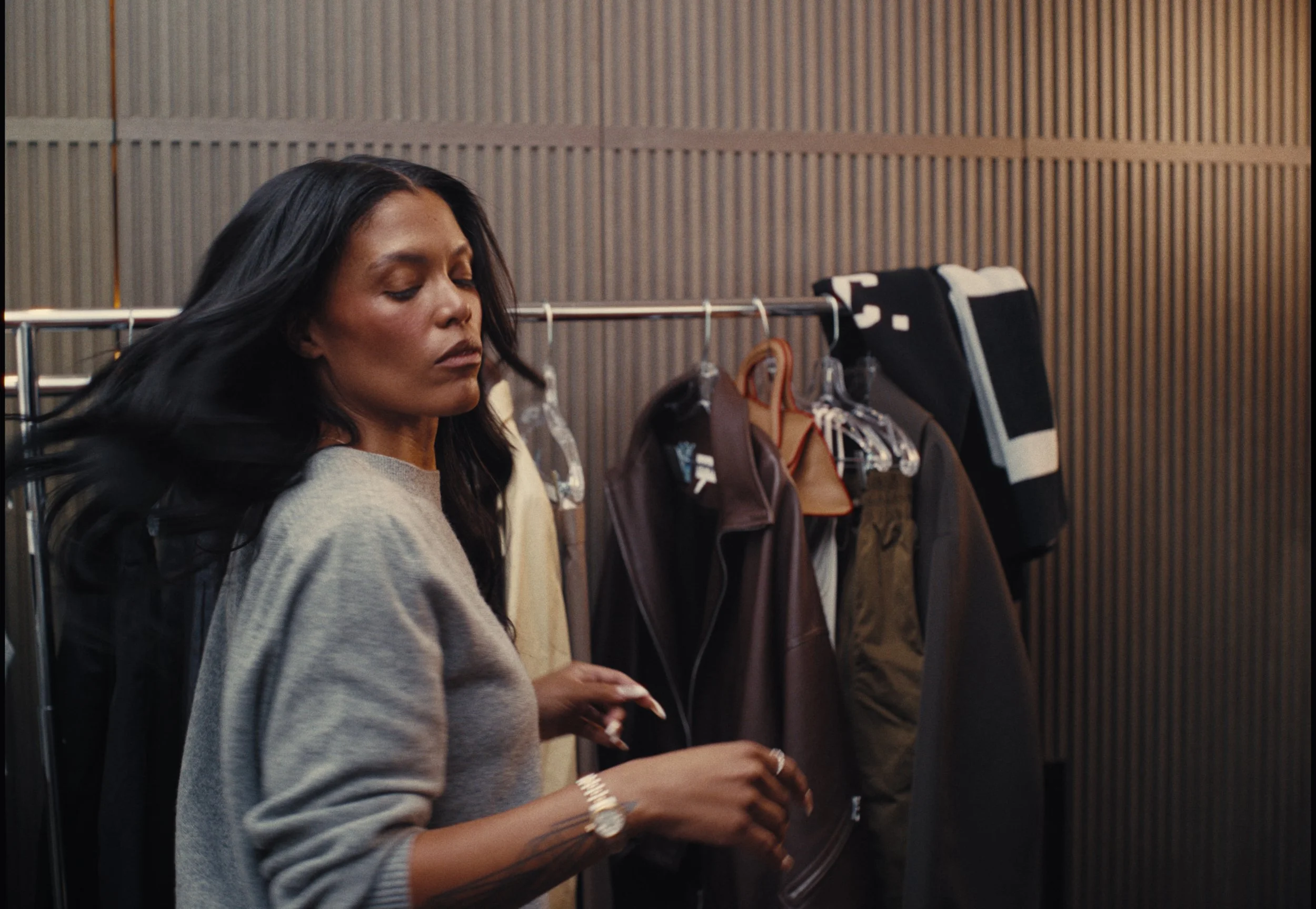 Timeline 5_00089160.jpg