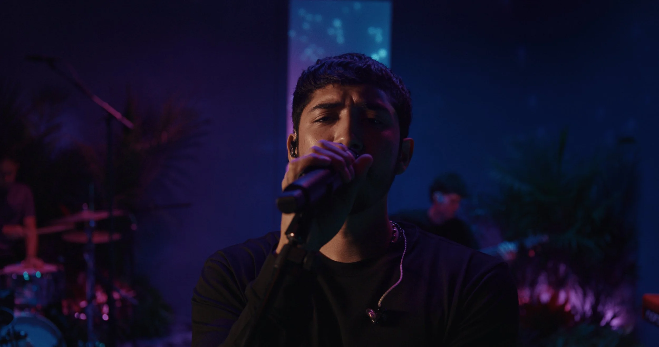 Timeline 27_00096293.jpg