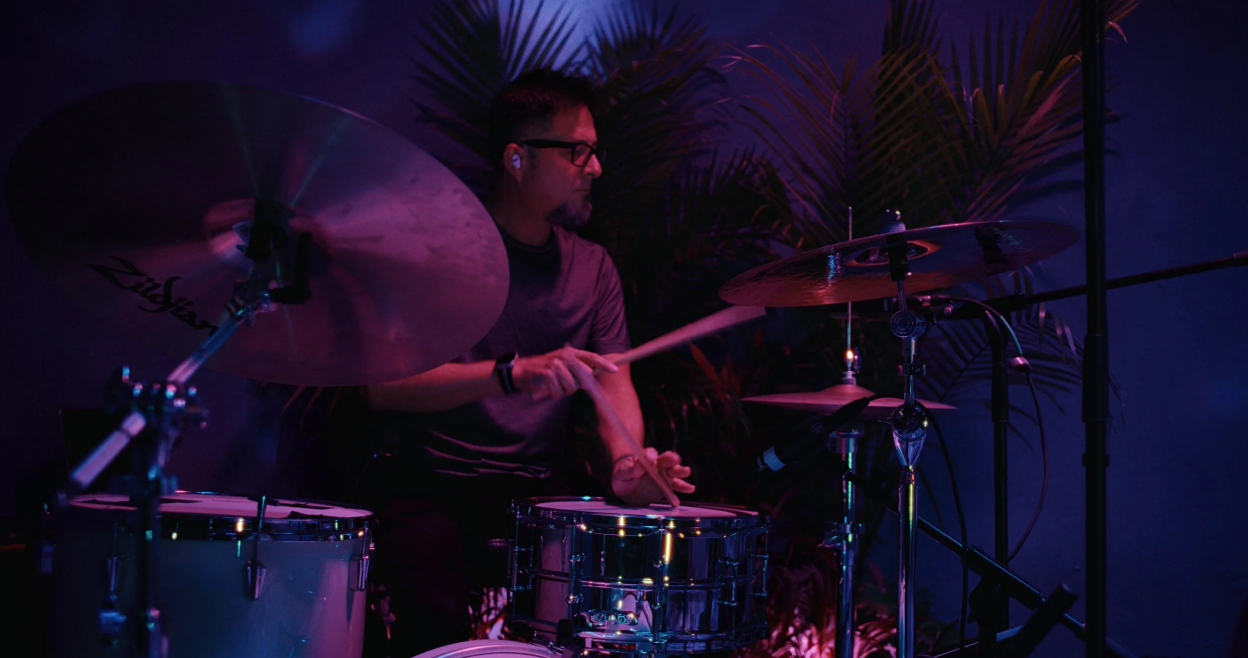 Timeline 27_00096240.jpg