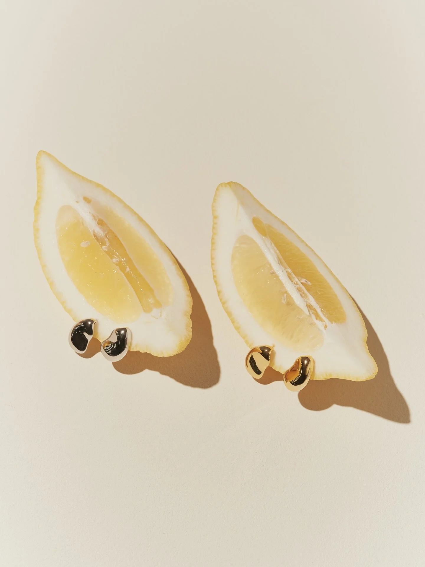 Team Gold oder Team Silber?

Entdecke unsere neue Kollektion 𝐿𝑎 𝐷𝑜𝑙𝑐𝑒 𝑉𝐴𝑅𝐷𝐴 auf www.vardajewelry.com🤍

#varda #ladolcevarda #finejewelry