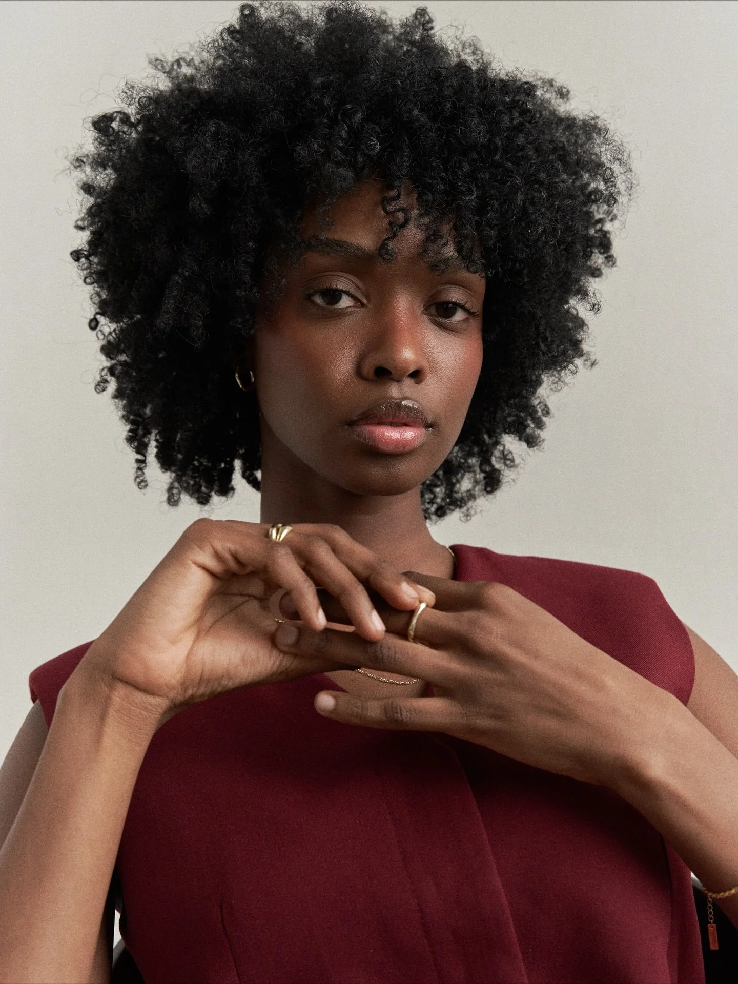 Christmas Look mit Schmuck von 𝑉𝐴𝑅𝐷𝐴 ❤️ F&uuml;r dich oder zum Verschenken!

Entdecke unsere neue Kollektion 𝐿𝑎 𝐷𝑜𝑙𝑐𝑒 𝑉𝐴𝑅𝐷𝐴 auf www.vardajewelry.com🤍

#varda #ladolcevarda #finejewelry