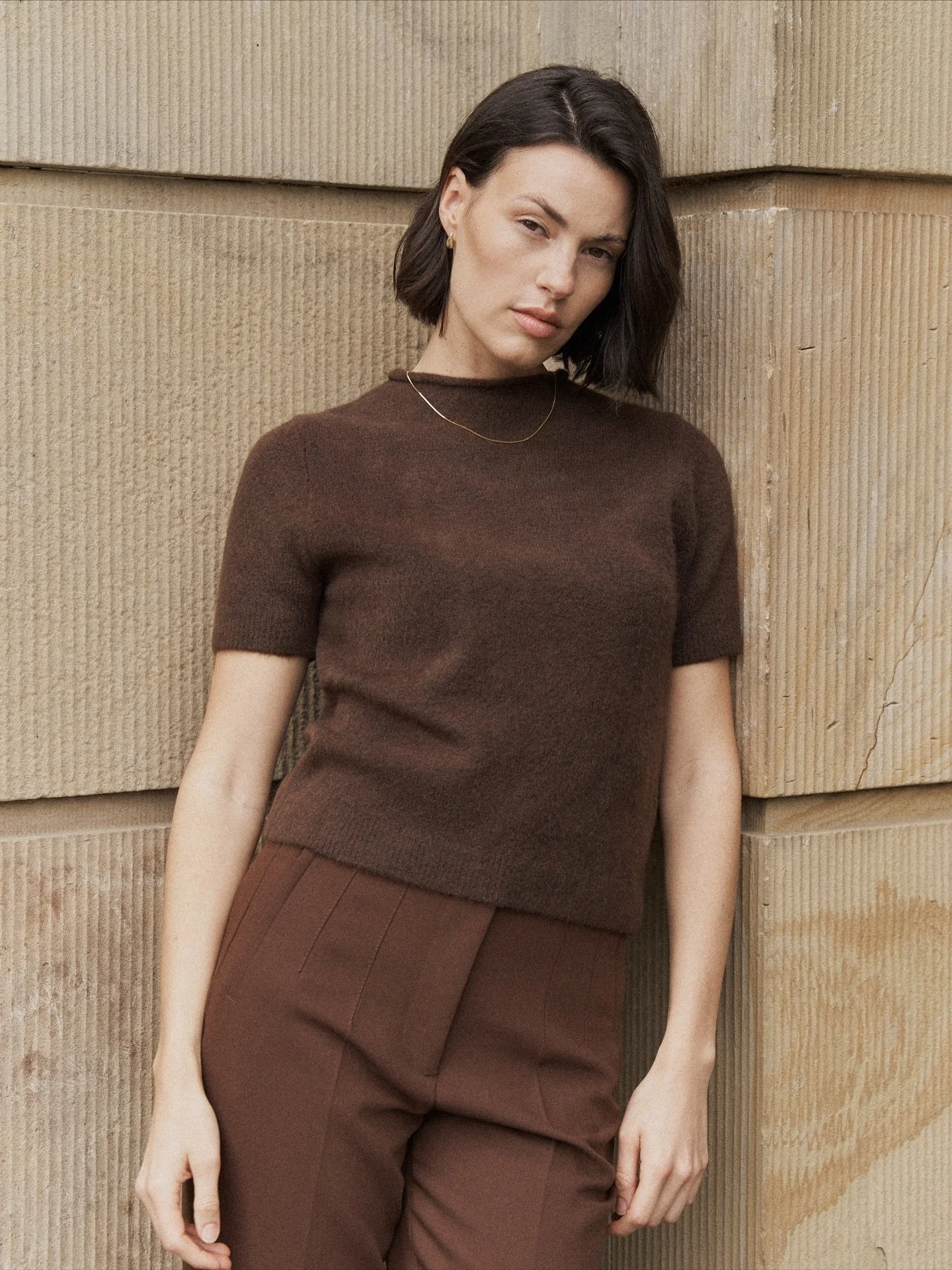 Unser Model tr&auml;gt die Roma Halskette und die Eleonora Ohrringe 🤎

Entdecke unsere neue Kollektion 𝐿𝑎 𝐷𝑜𝑙𝑐𝑒 𝑉𝐴𝑅𝐷𝐴 auf www.vardajewelry.com🤍

#varda #ladolcevarda #finejewelry