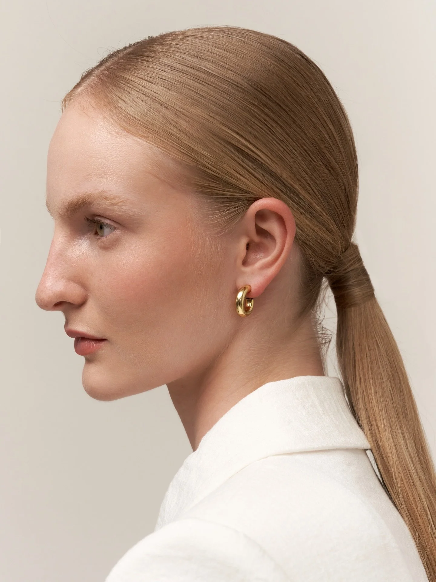 Steht dein Styling schon f&uuml;r die Feiertage?

Entdecke unsere neue Kollektion 𝐿𝑎 𝐷𝑜𝑙𝑐𝑒 𝑉𝐴𝑅𝐷𝐴 auf www.vardajewelry.com🤍

#varda #ladolcevarda #finejewelry