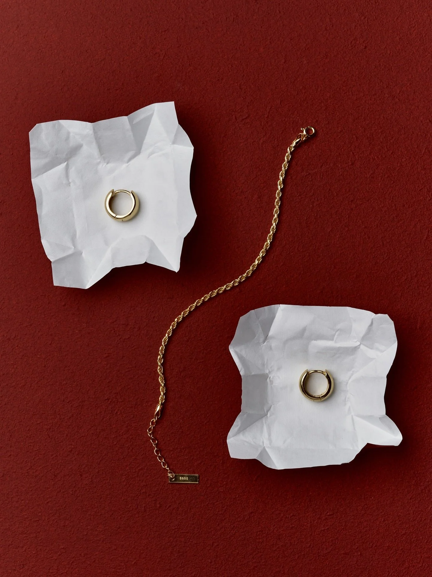 Bereit f&uuml;r den Jahreswechsel? Schmuck f&uuml;r jeden Anlass ❤️

Entdecke unsere neue Kollektion 𝐿𝑎 𝐷𝑜𝑙𝑐𝑒 𝑉𝐴𝑅𝐷𝐴 auf www.vardajewelry.com🤍

#varda #ladolcevarda #finejewelry