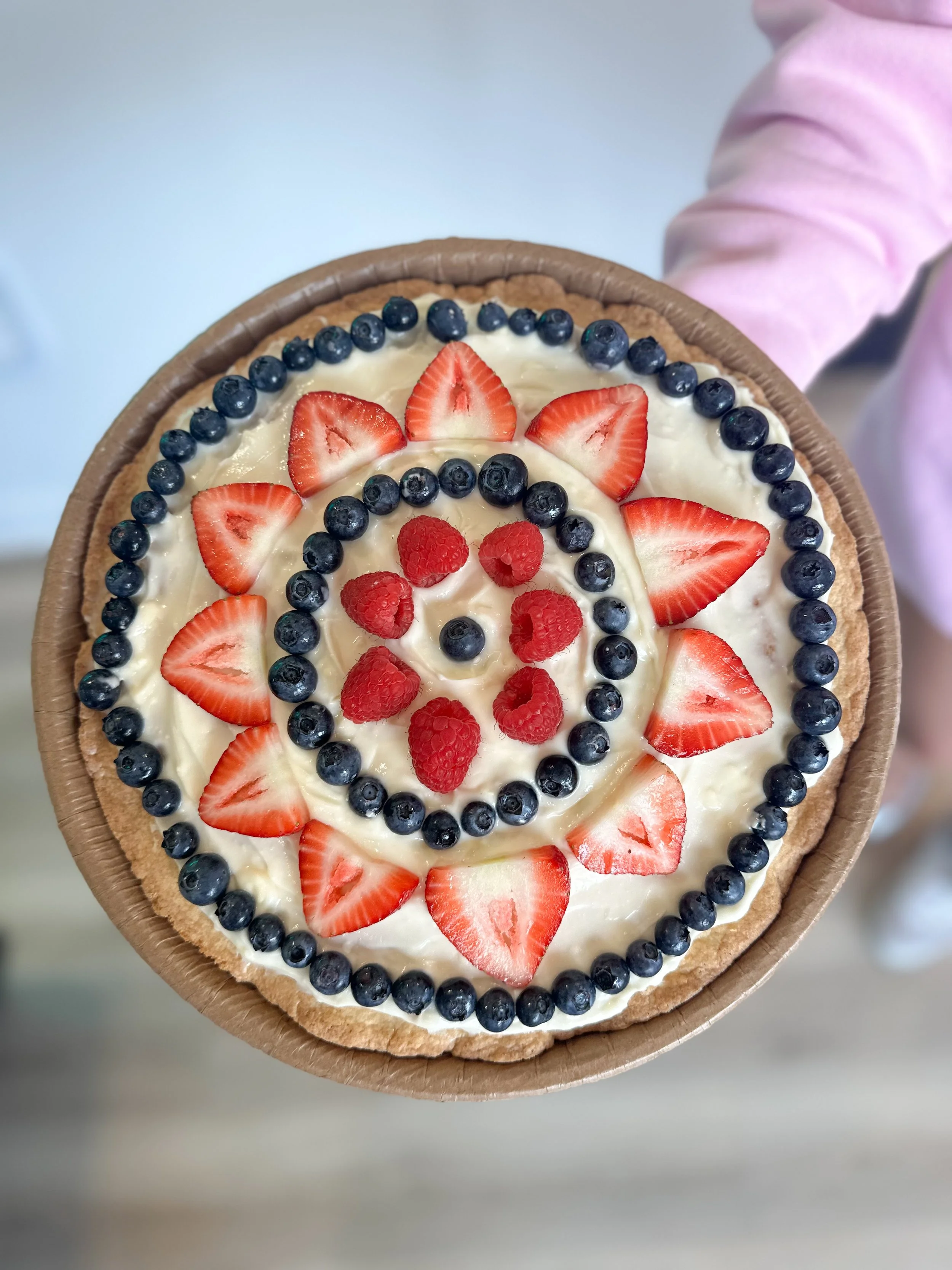 fruit pizza pic.jpg