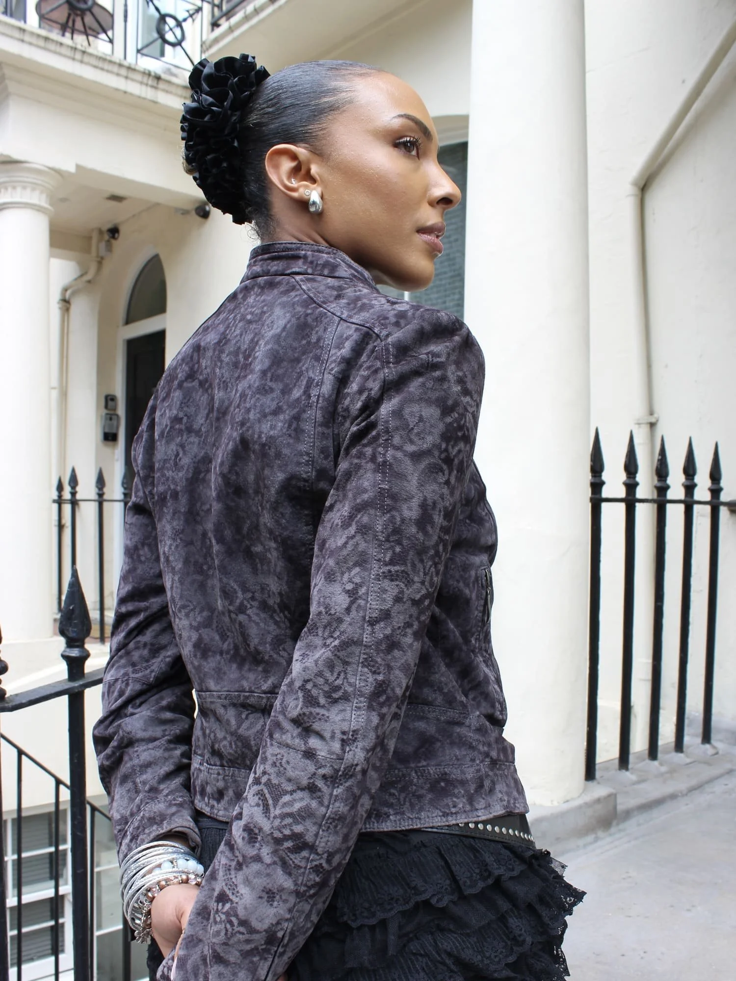 ANADELRIO-Velo-Jacket-V-OU-05-Leather-Print-PurpleBlack-Model-Back-Side.jpg