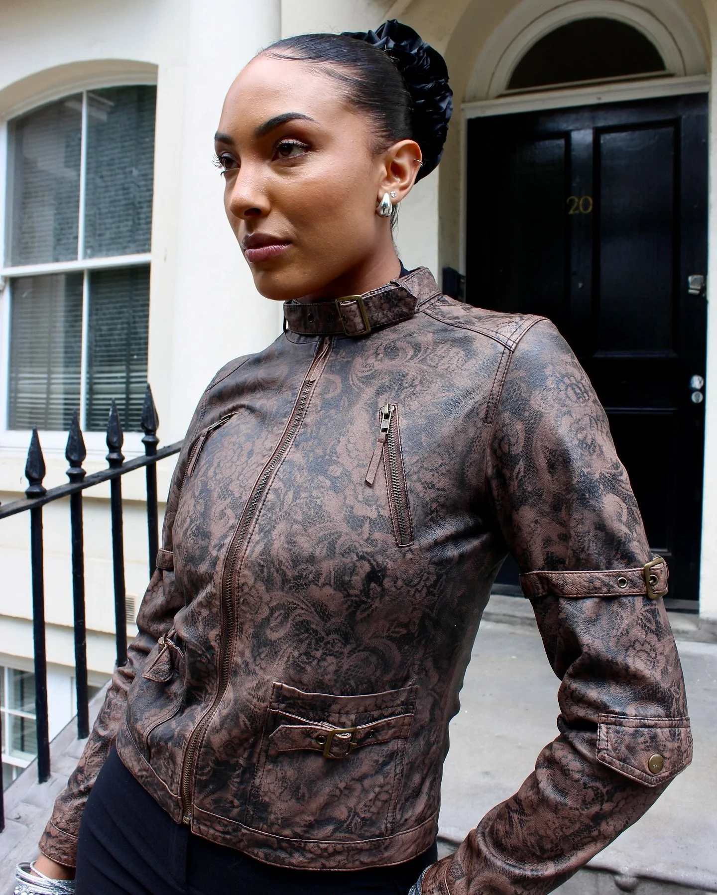 Unveiling an exclusive preview: the classic leather jacket, reimagined | Witness the debut of a truly one of a kind VIDA piece, set to redefine your wardrobe. 

#ANADELRIO #ALeatherRevolution