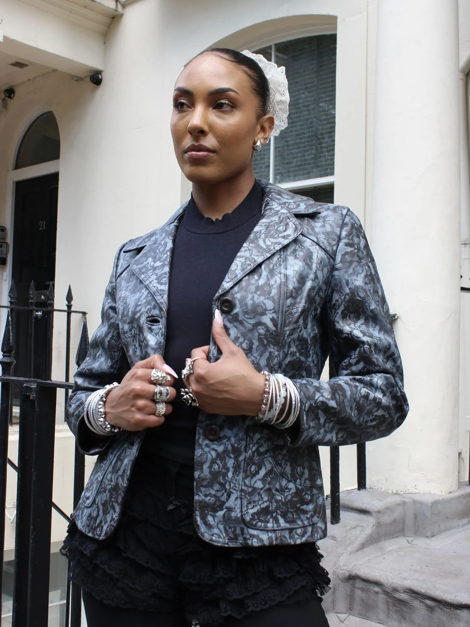 ANADELRIO-Velo-Jacket-V-OU-06-Leather-Print-BlackGrey-Model-Front.jpg