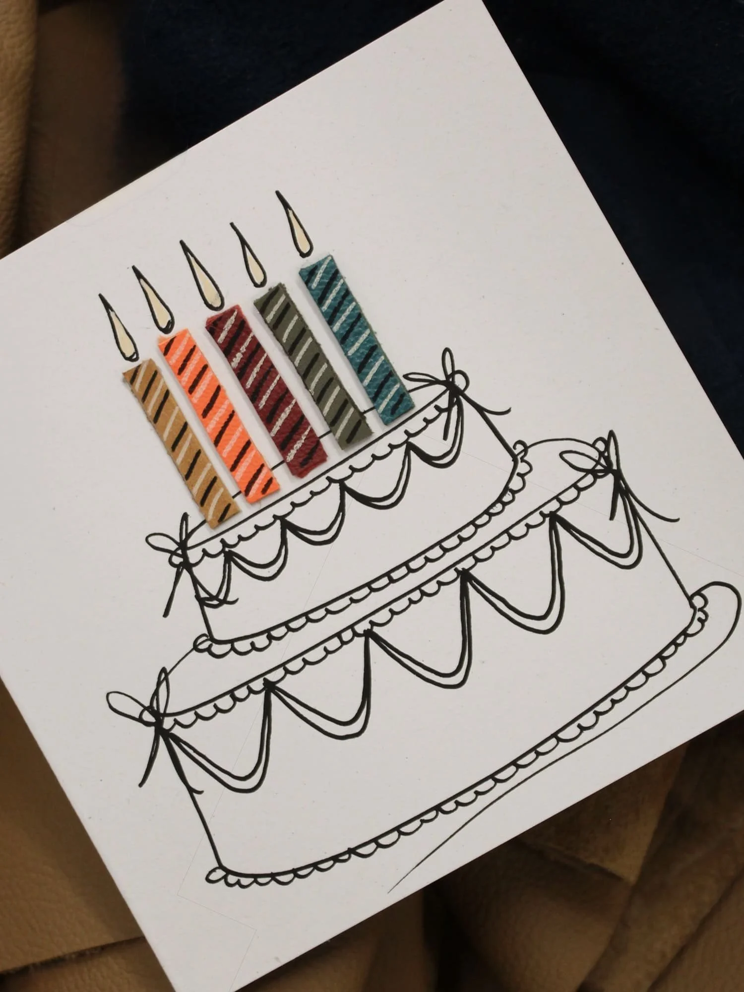 ANADELRIO-Fragmentos-Deseo-Leather-3D-Greeting-Card-Handmade-Handrawn-Unique-Birthday-Celebration-Cake-Candles-1.jpg