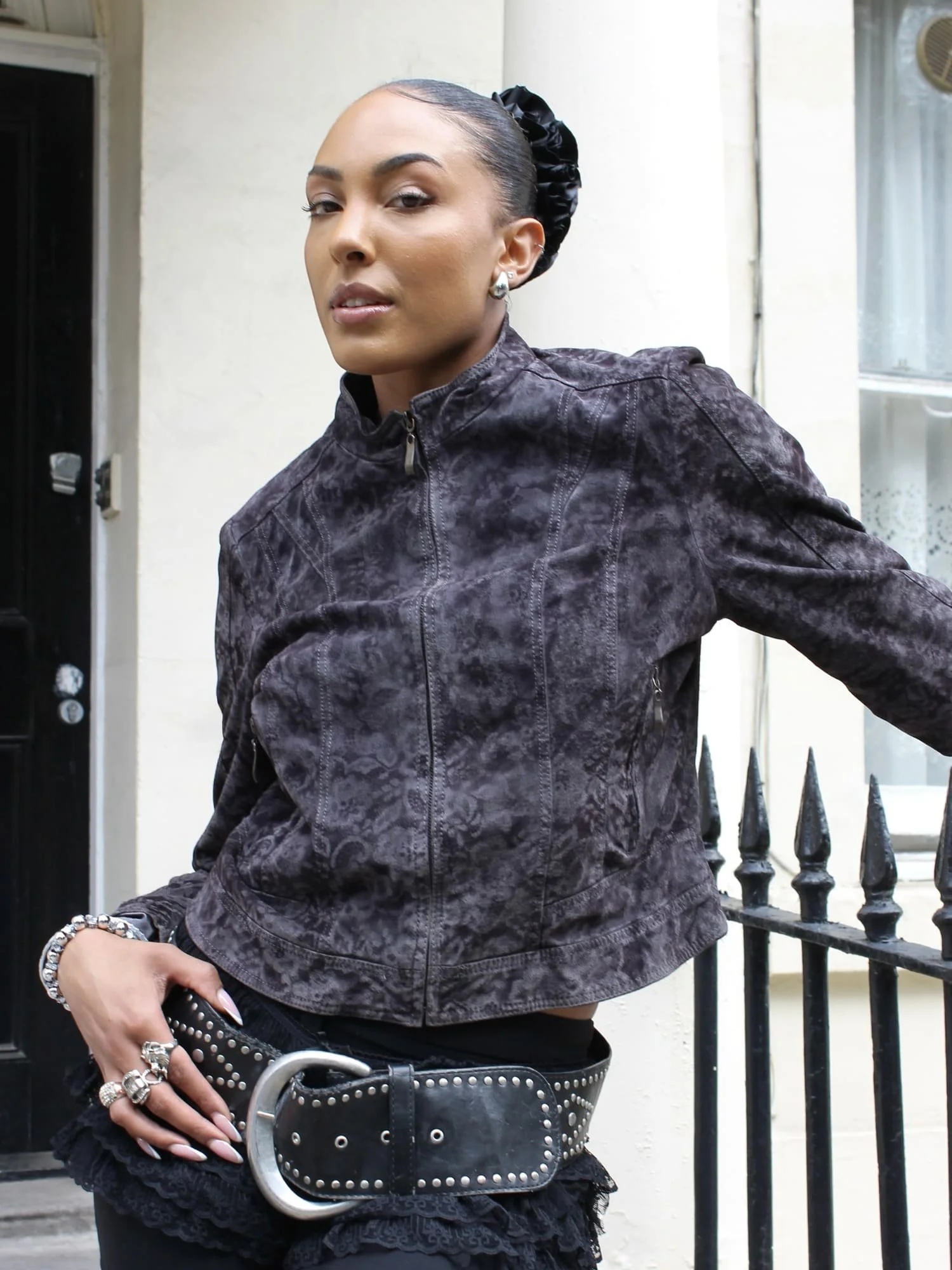 ANADELRIO-Velo-Jacket-V-OU-05-Leather-Print-PurpleBlack-Model-Front.jpg