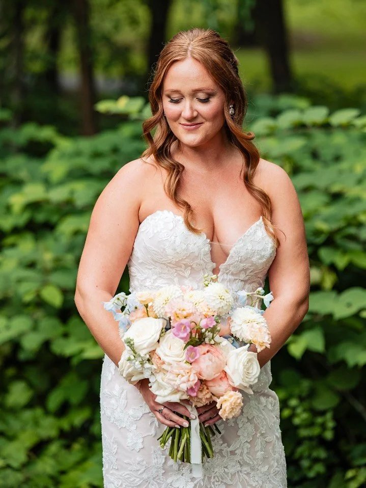 M + N 🩷

photographer: @ralphdealphoto 
florist: @petitepetals.studio