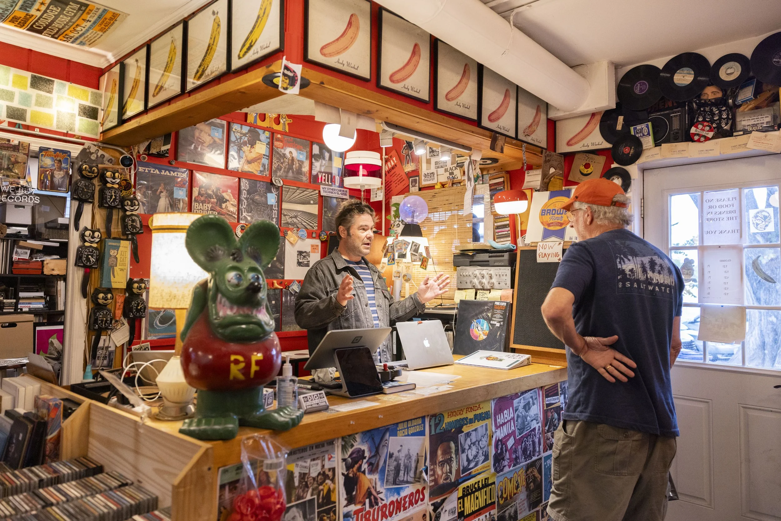 LEESBURG, Va. — Visitors browse Dig, a local record and vintage clothing shop, in downtown Leesburg on Sunday, Sept. 20, 2026. (Liz Helgesen)