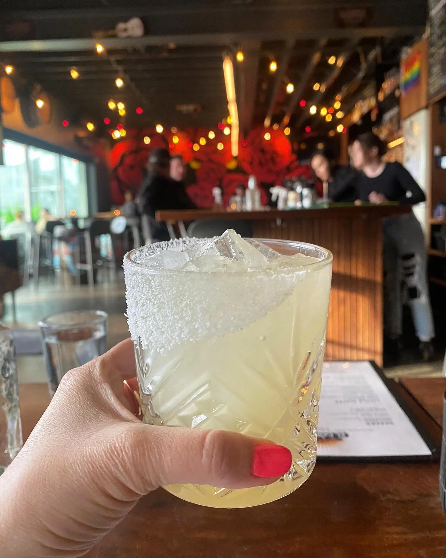 MOVERS AND SHAKERS TAKE NOTE

It&rsquo;s #MargaritaMonday again at El Camino&rsquo;s!

All signature Tommy&rsquo;s Style Margs in Classic Lime, Passionfruit, Jalape&ntilde;o, Super Habanero or Coconut flavours are $4 off from 3 PM to close.

Two roun