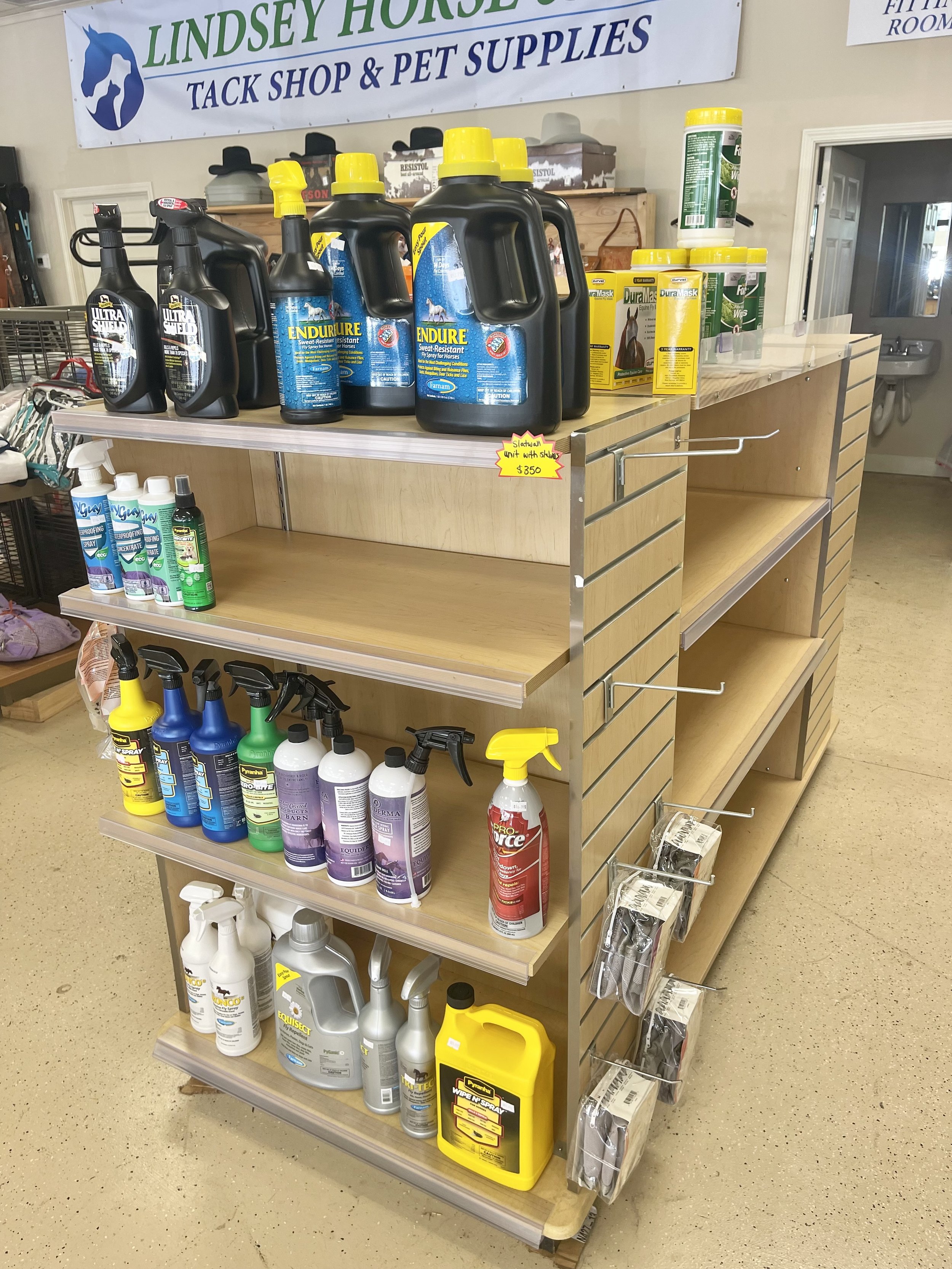 Lot 33
8' 4 sided wooden slat and shelving freestanding fixture, 2 endcaps with shelving, $350
(2 available)