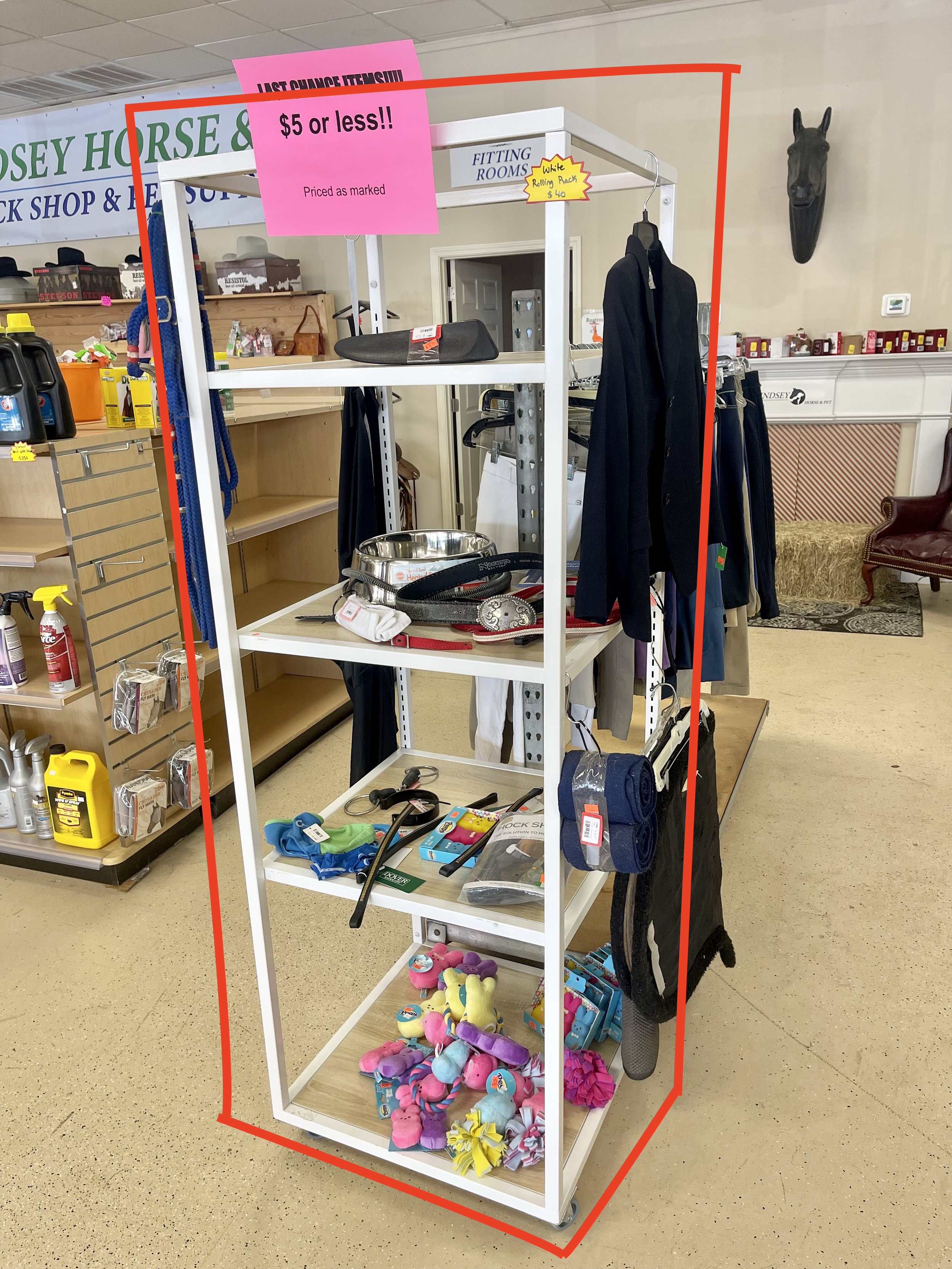 lot 29
4 sided white cube rolling fixture, $40
(2 available)