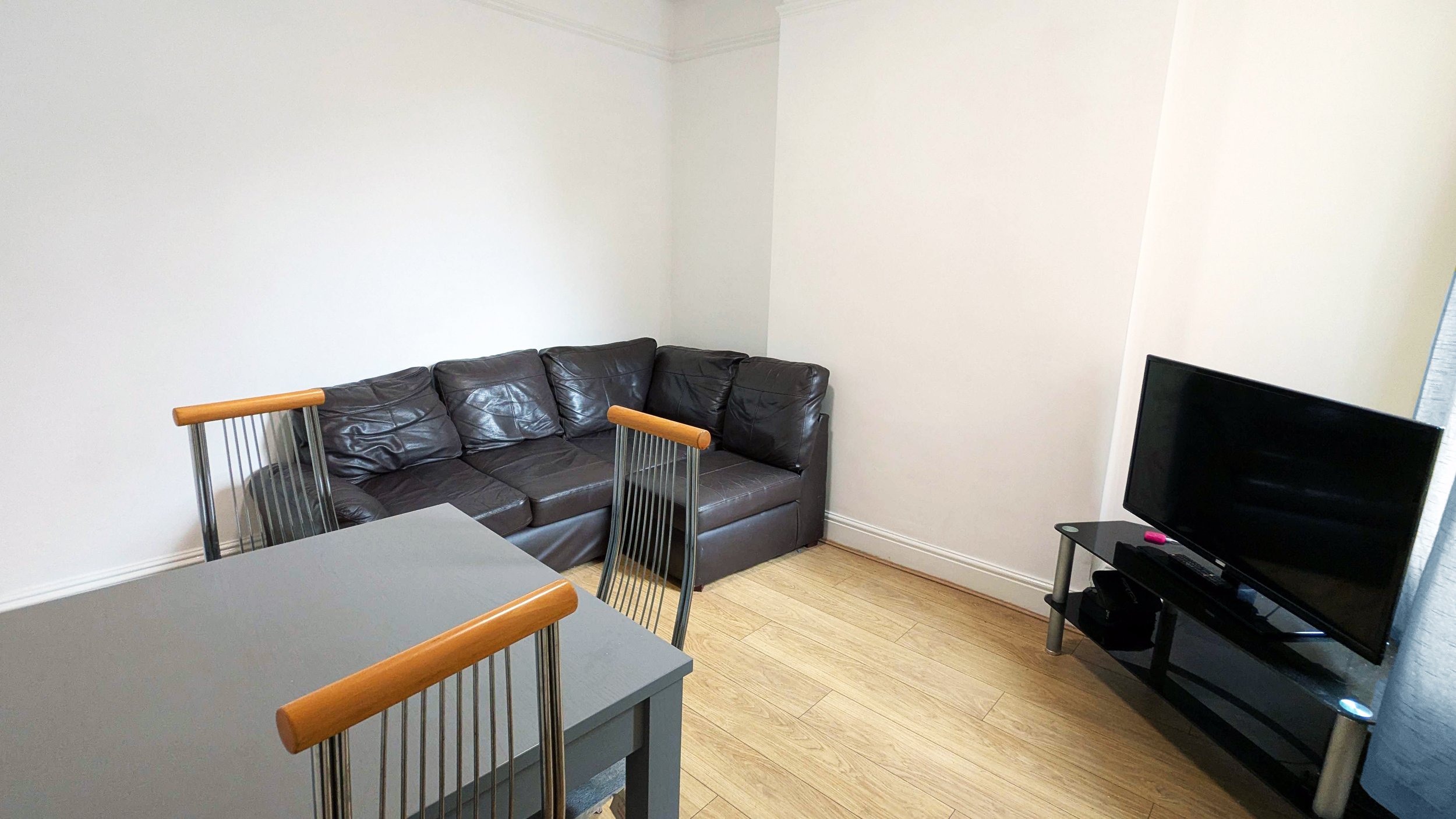 Living Room Picture.jpg
