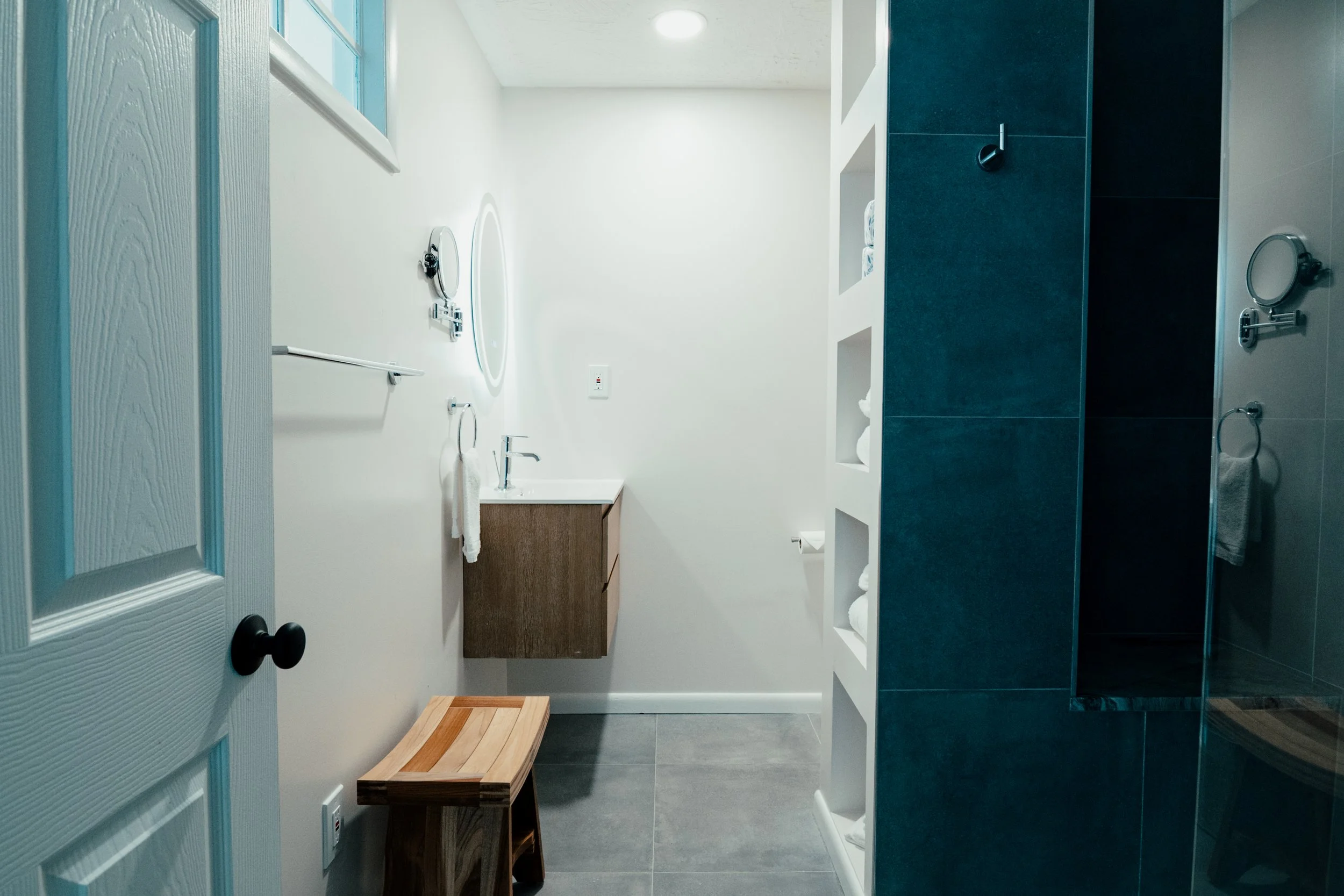 25 12 11 PERCH SUITE BOOKING NAVARRO-13.jpg