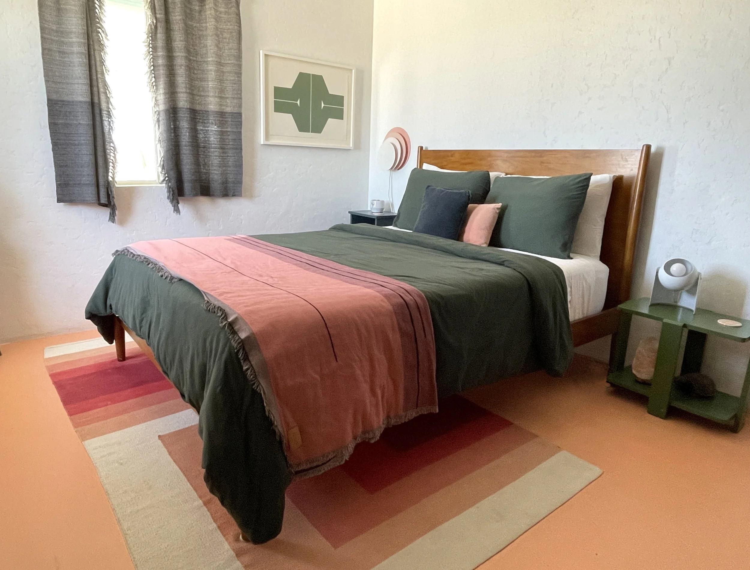 QueenBedroom_03 copy.jpg