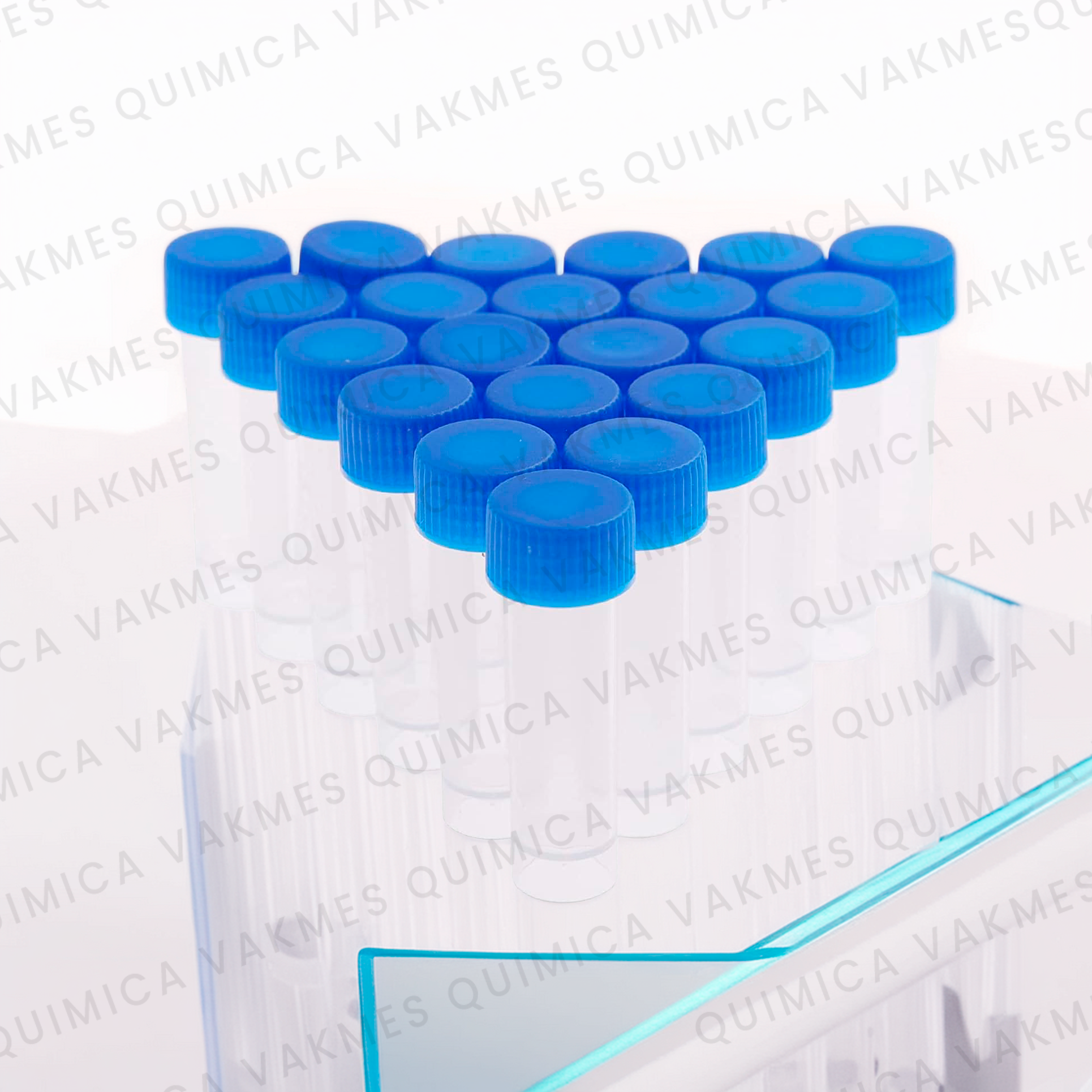 50  Tubos  PP  cónico  +  tapa rosca azul