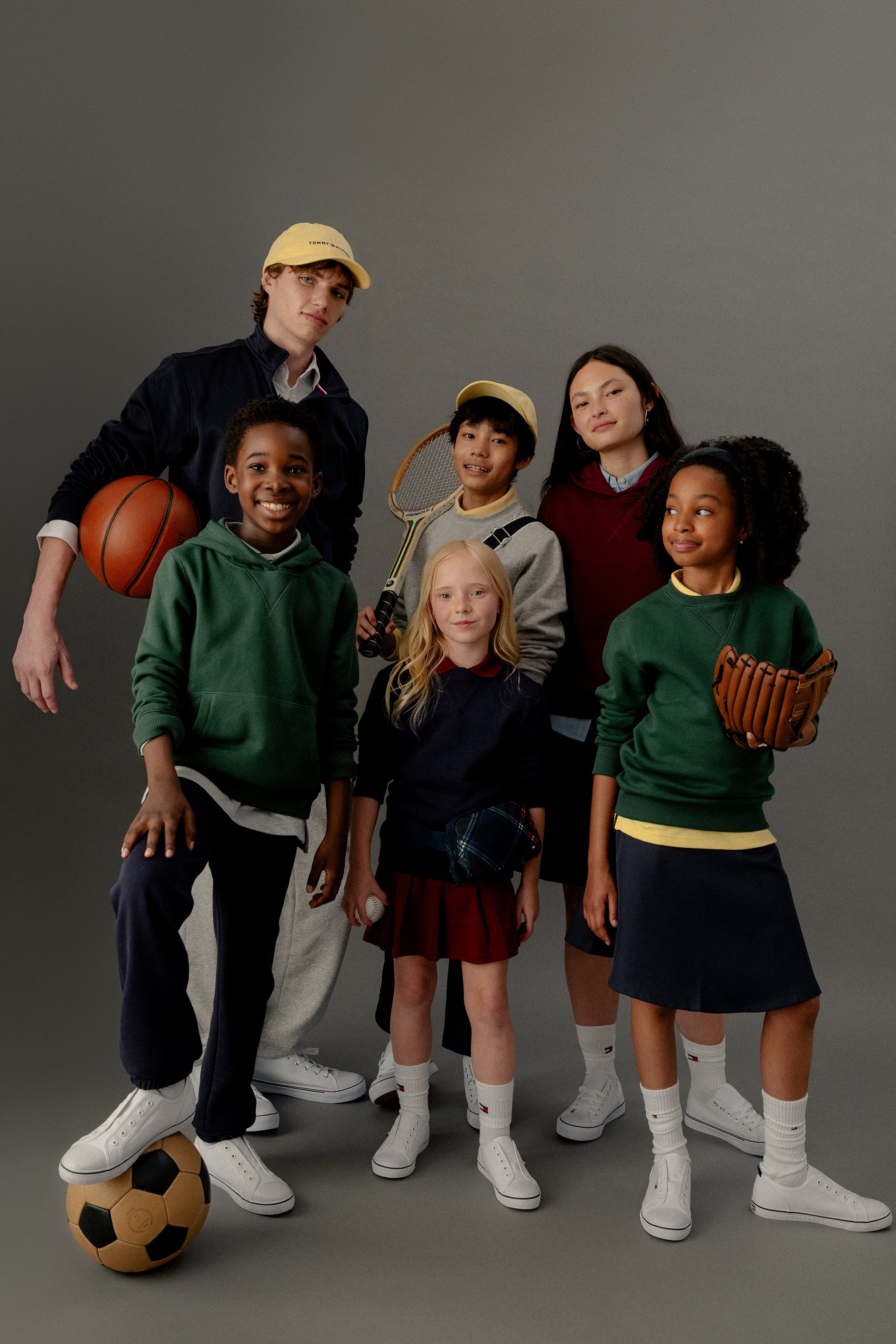 SHOT-10_GROUP_SHOT_PE_CASUAL_0478_b_sRGB_150dpi_Final.jpg