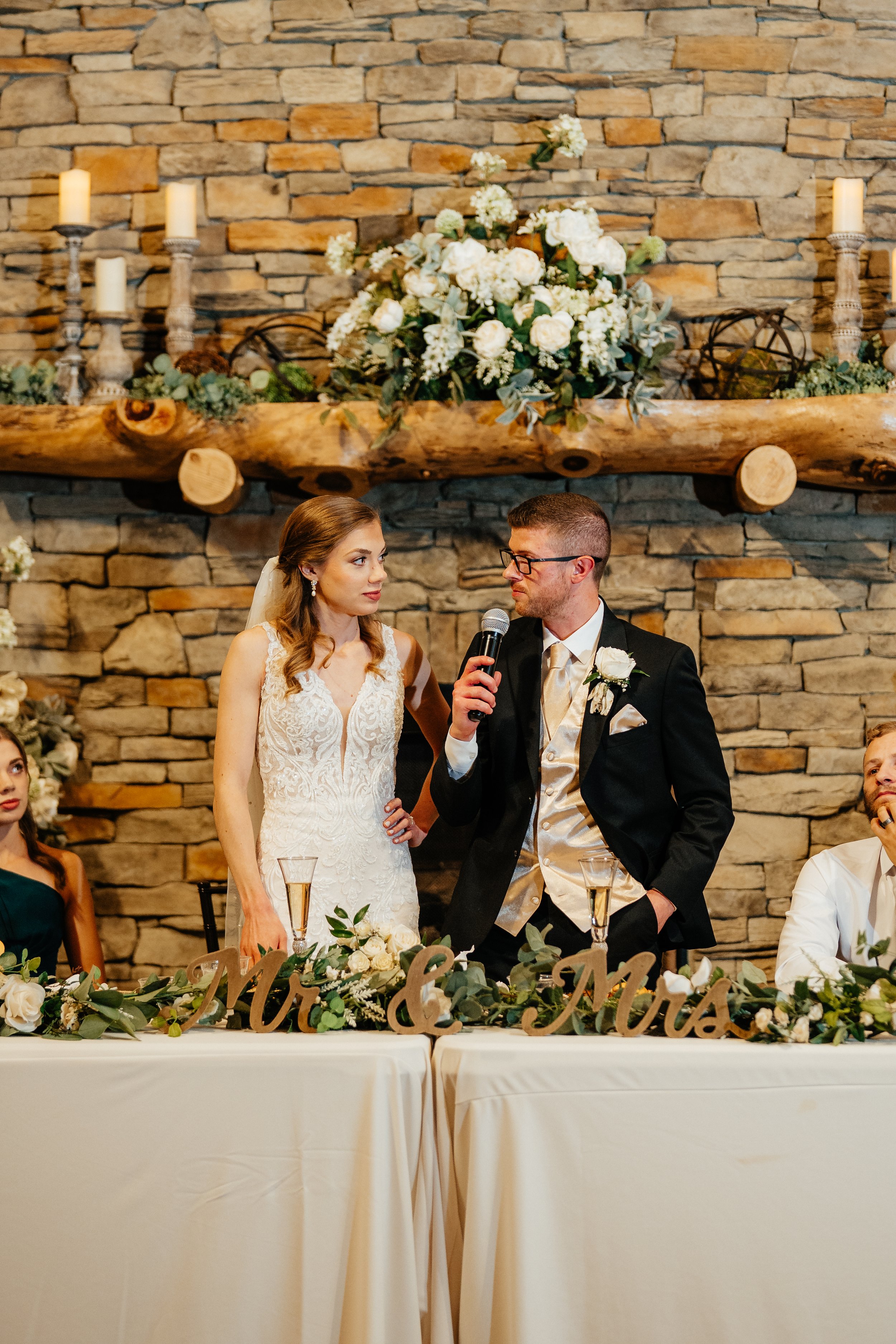 Wedding Toasts: How to Keep Them Meaningful