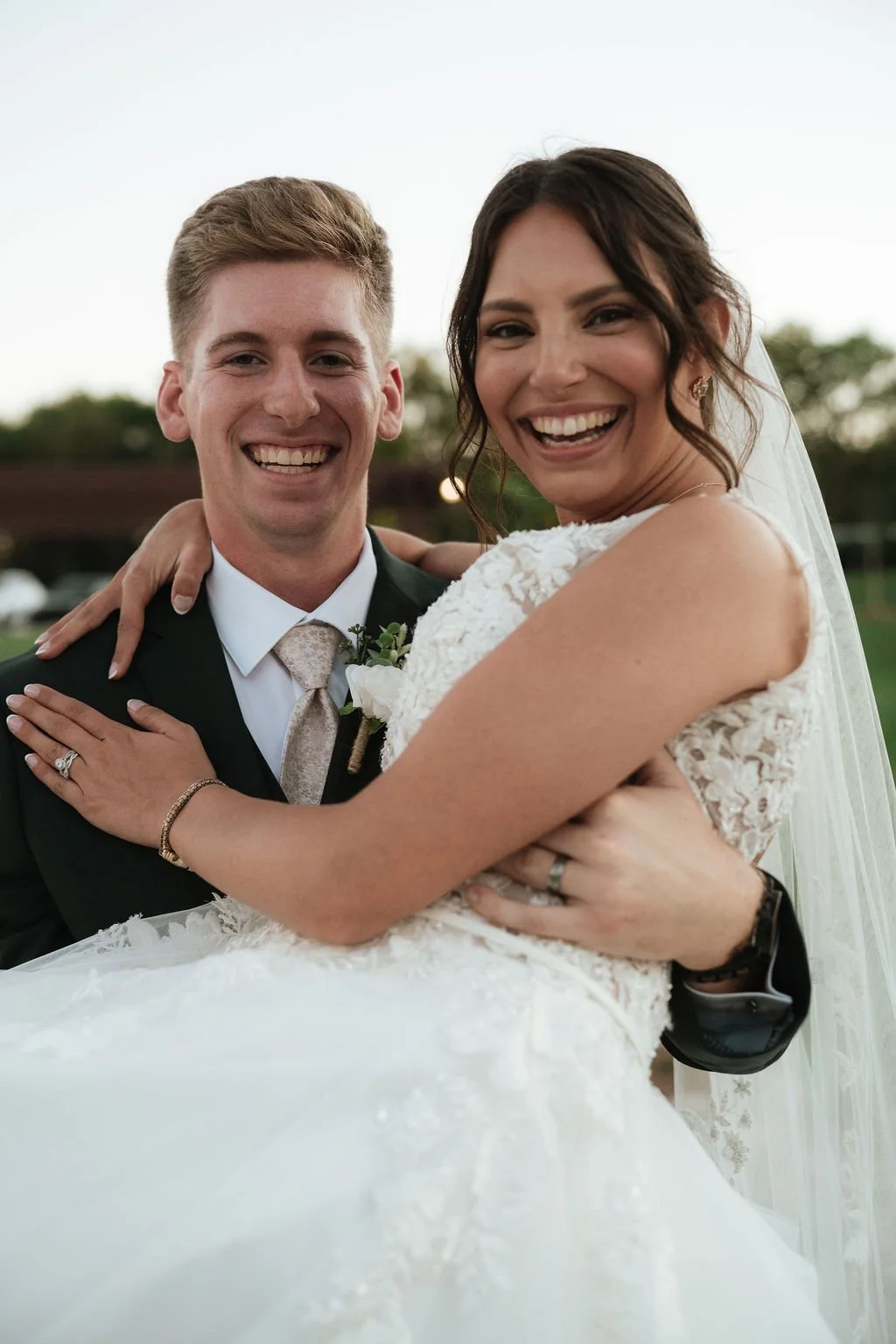 10 Questions Couples Forget to Ask During a Wedding Venue Tour
