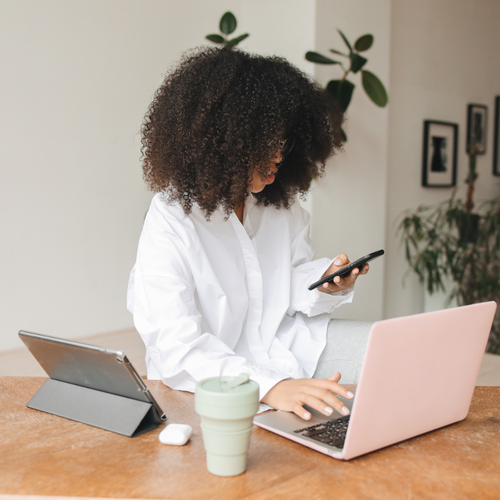 The Capacity Calculator:
A weekly check-in tool to help you assess your energy, track patterns, and plan your week with intention not overwhelm.
