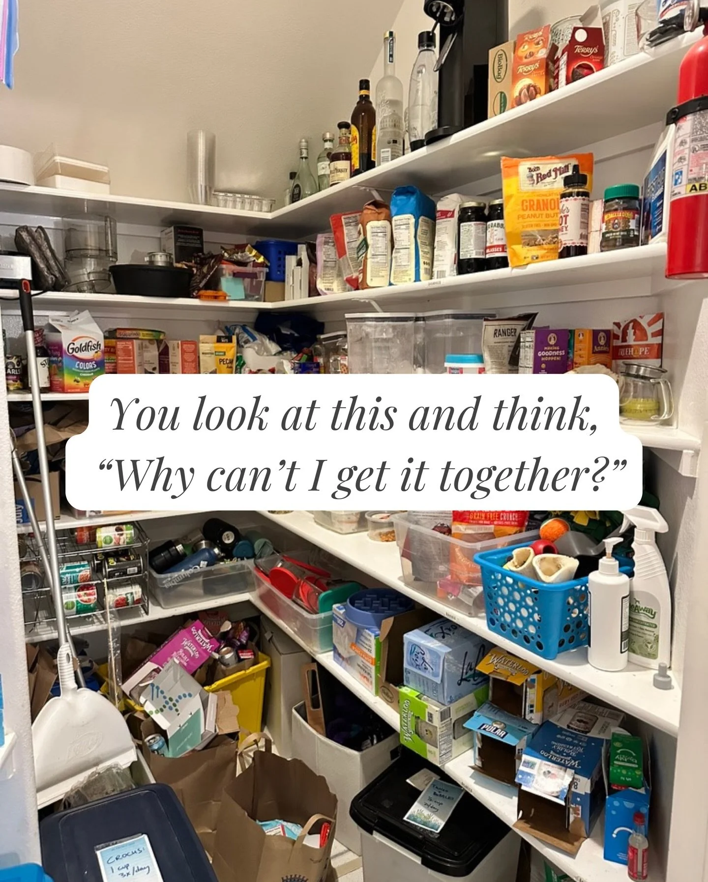 Comment: DECLUTTER and I&rsquo;ll send you my free guide to help you learn where and how to start the process. 

Hi there, I&rsquo;m Sarah Larsen! 🙋🏼&zwj;♀️ I&rsquo;m a Home Organizer in the Portland, Oregon area. I use my clinical expertise as an 