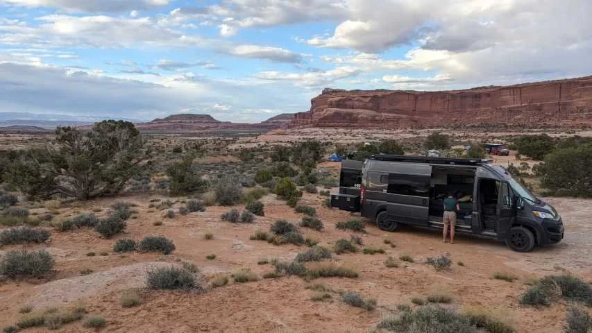 camping-in-the-desert (Small).jpg