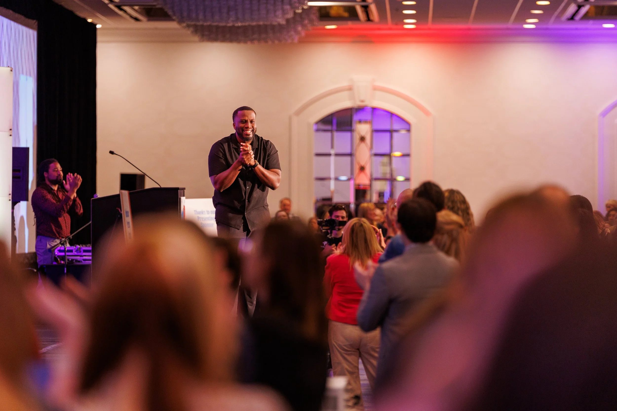 Jovan Glasgow - Motivational Keynote Speaker | Facilitator | Strategist Jovan Glasgow - Motivational Keynote Speaker | Facilitator | Strategist