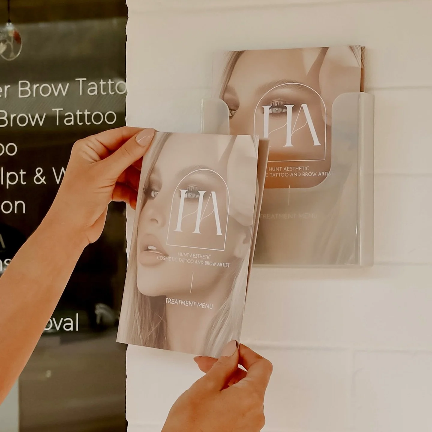 @hunt.aesthetic pretty branding in the flesh ✨

#logo
#graphicdesign
#branding
#logodesigner
#logodesign