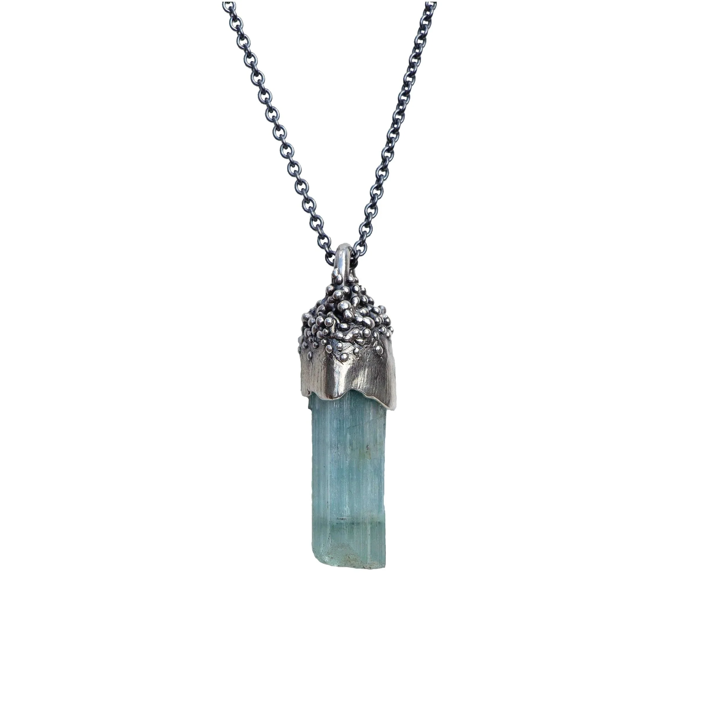 Aquamarine+Wand+Necklace+%28fat%29+RT+%C2%A3420-cutout.jpg