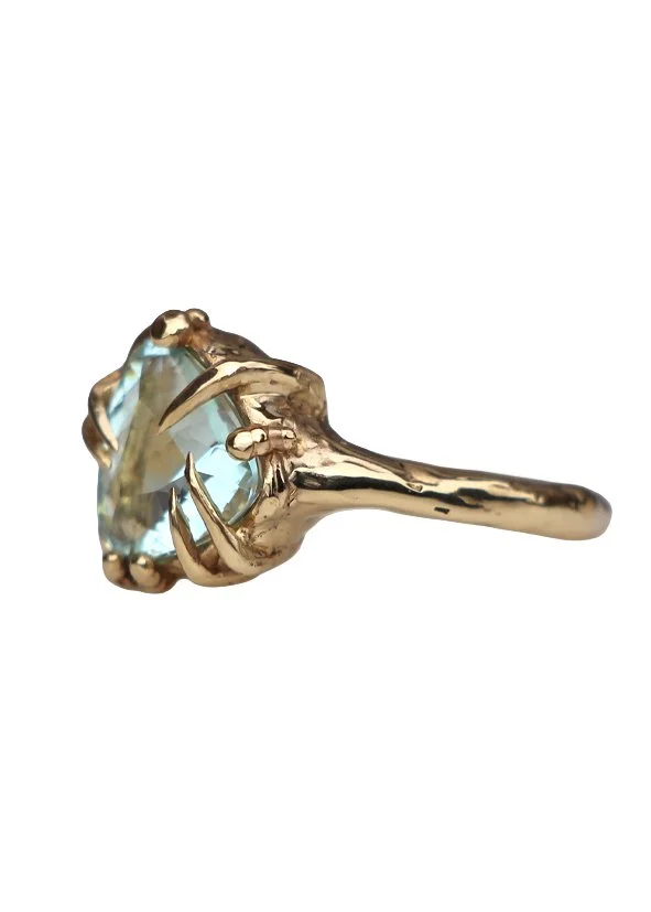 Aquamarine claw ring 2.jpg