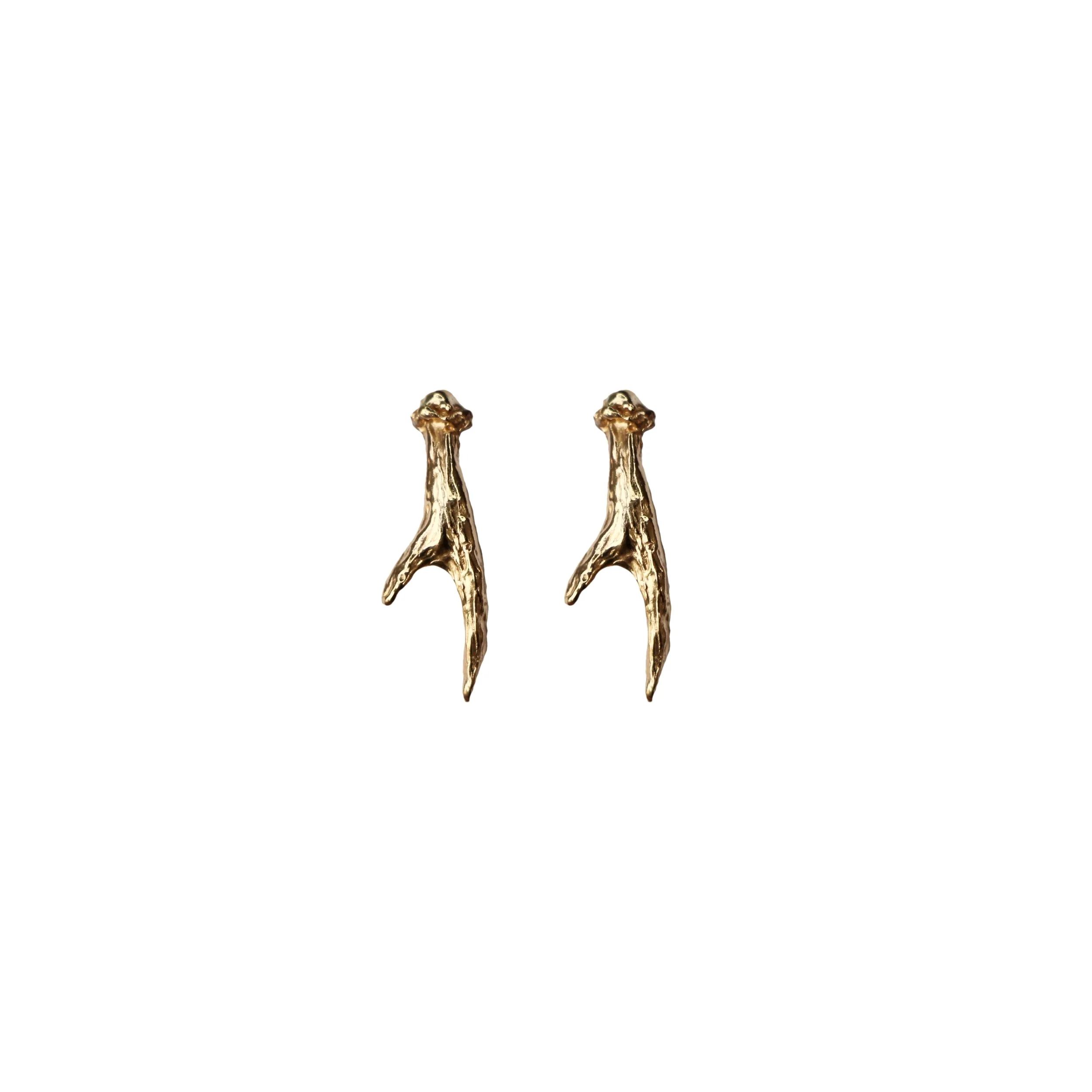 Gold stud 3.jpg