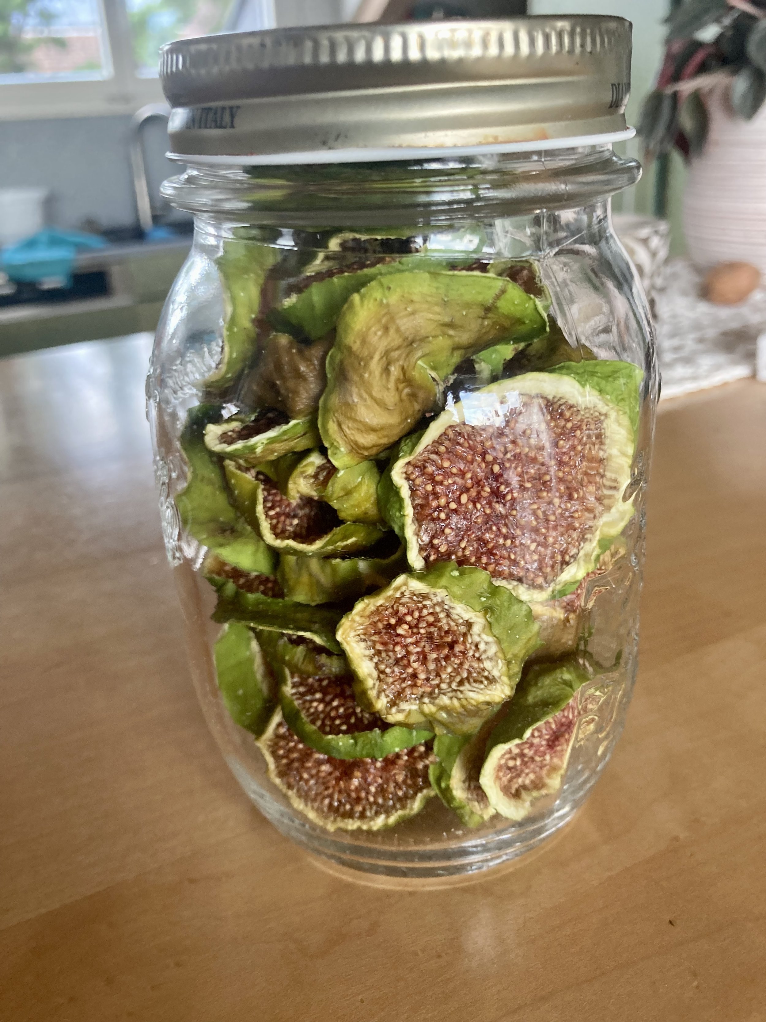 selbst getrocknete Feigenscheiben