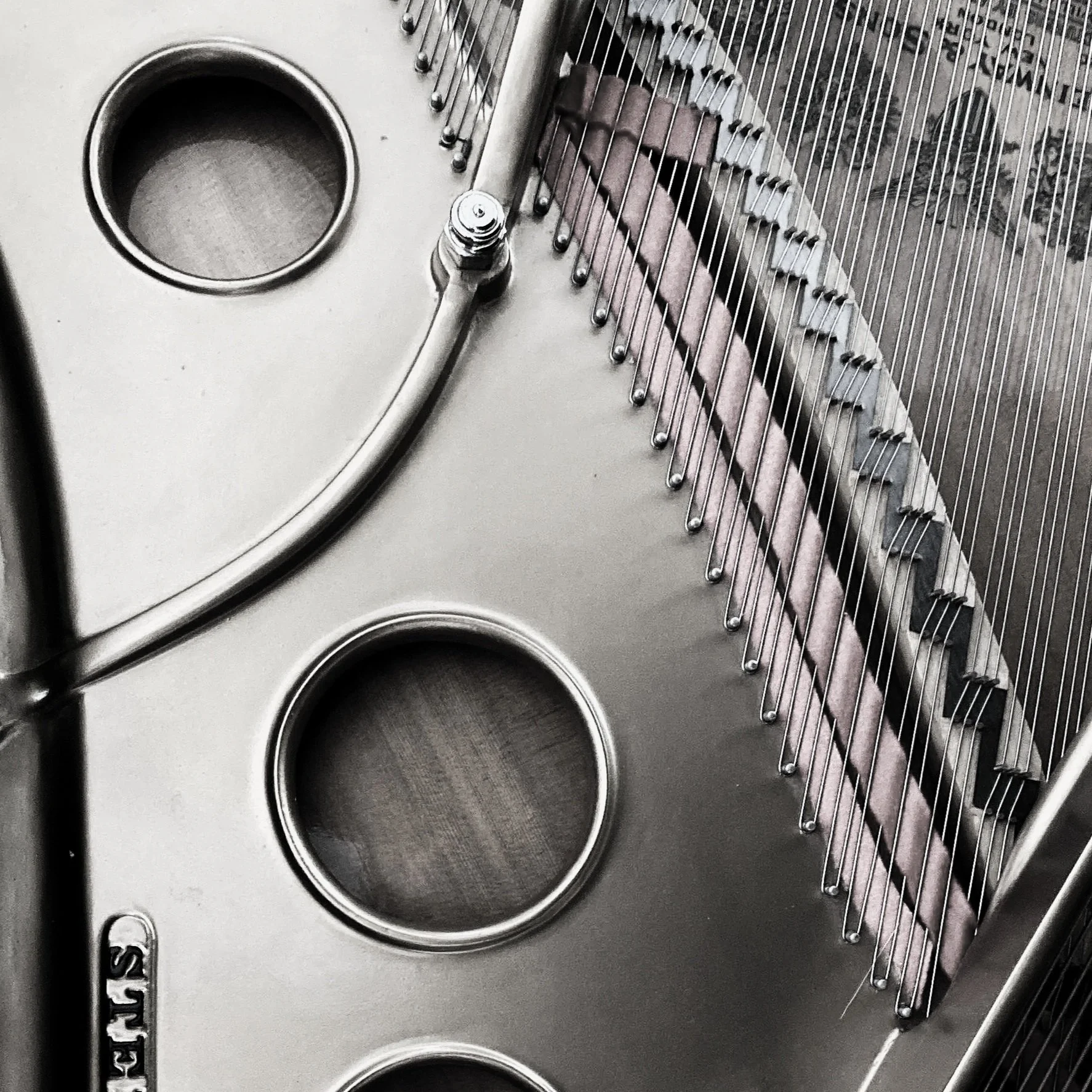 Grid_Simonsen_Solo_Piano_G1.jpg