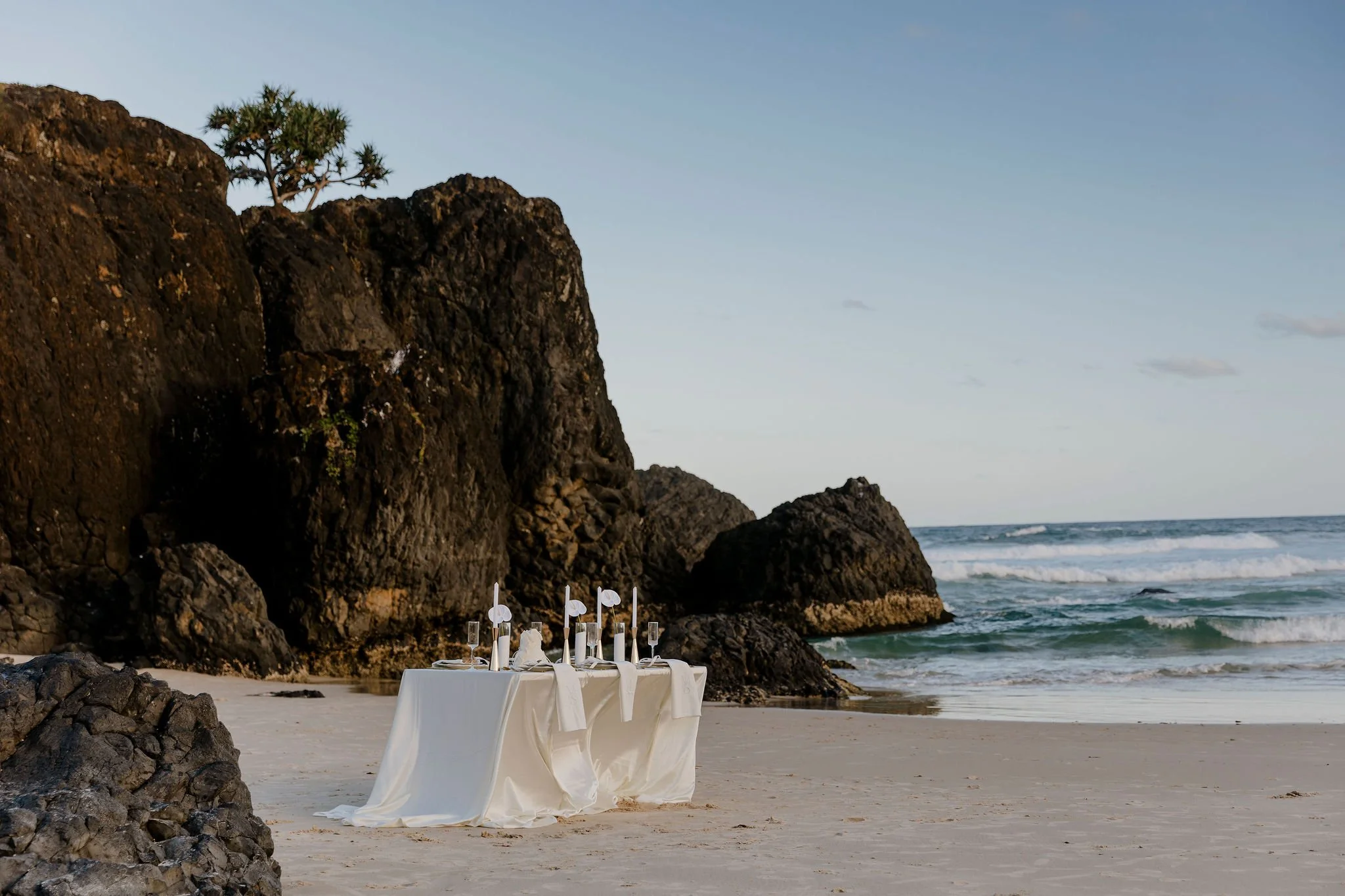 ModernCoastalElopement-141.jpg