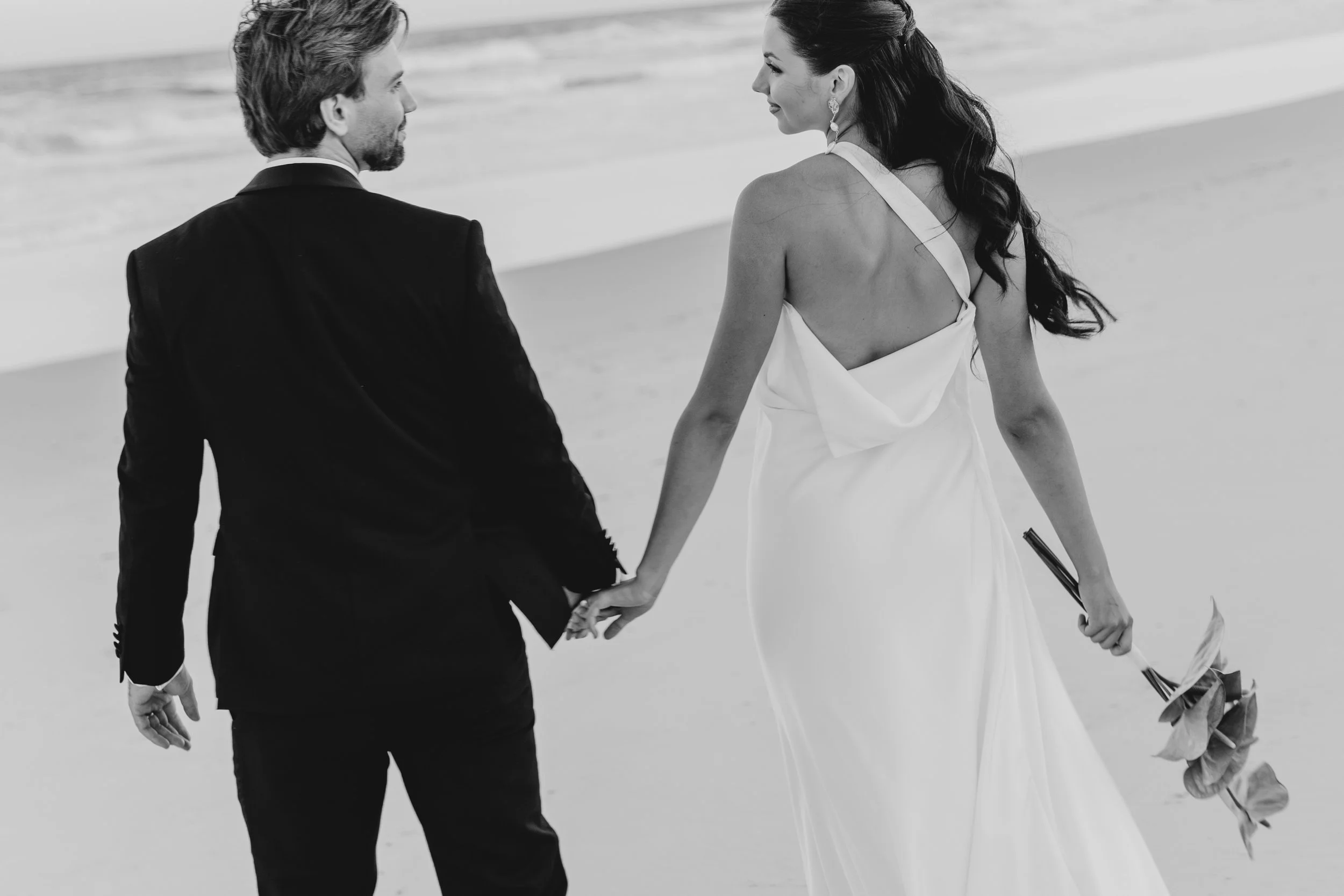 ModernCoastalElopement-216.jpg