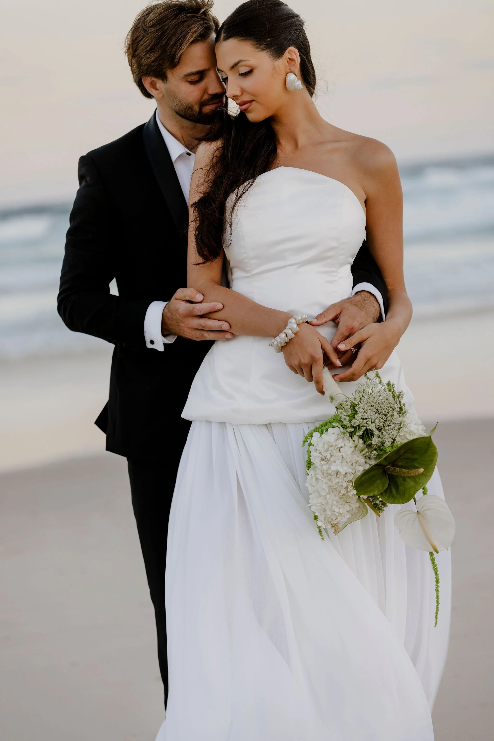 ModernCoastalElopement-204.jpg