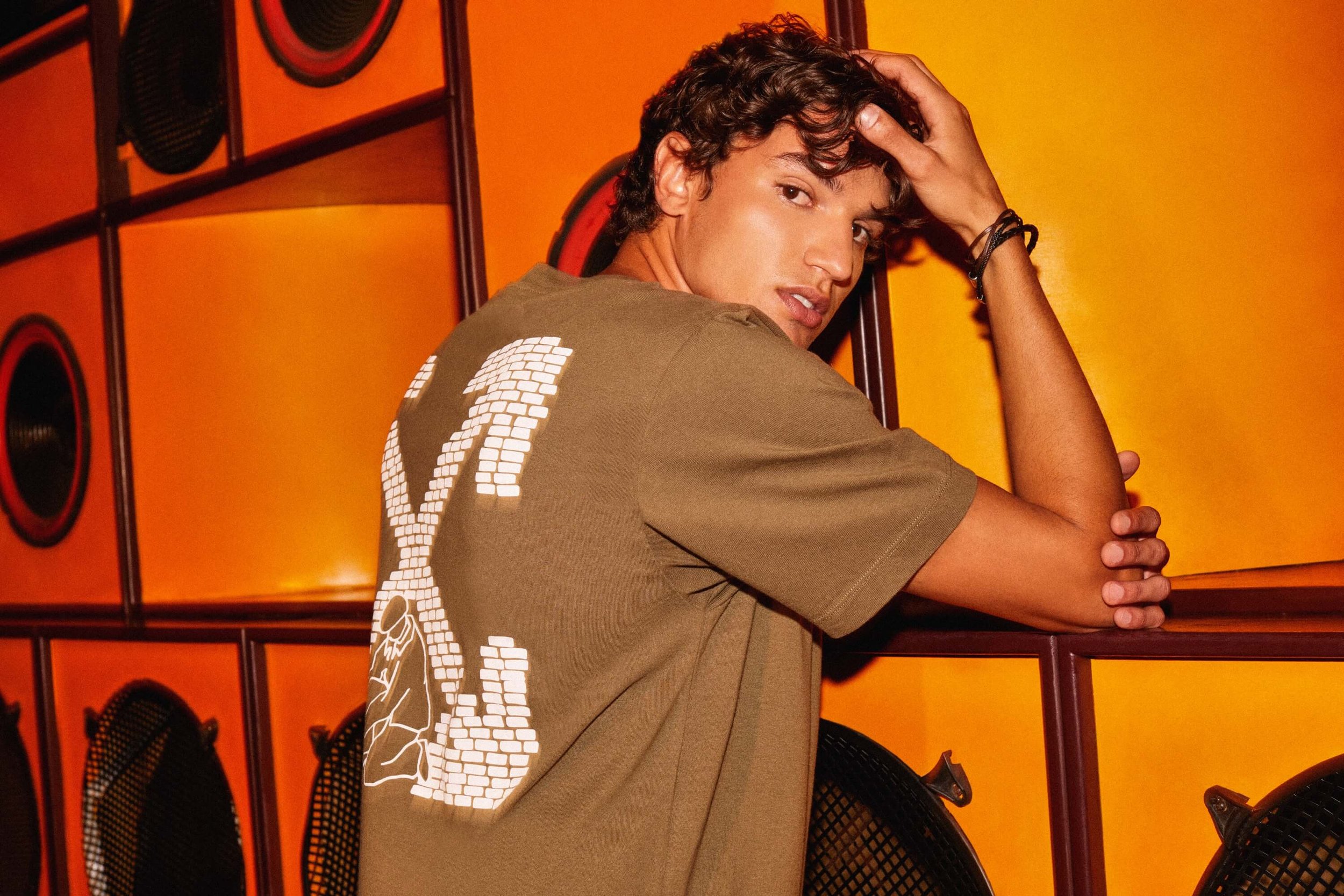 MEN TSHIRT SHOP-2.jpg