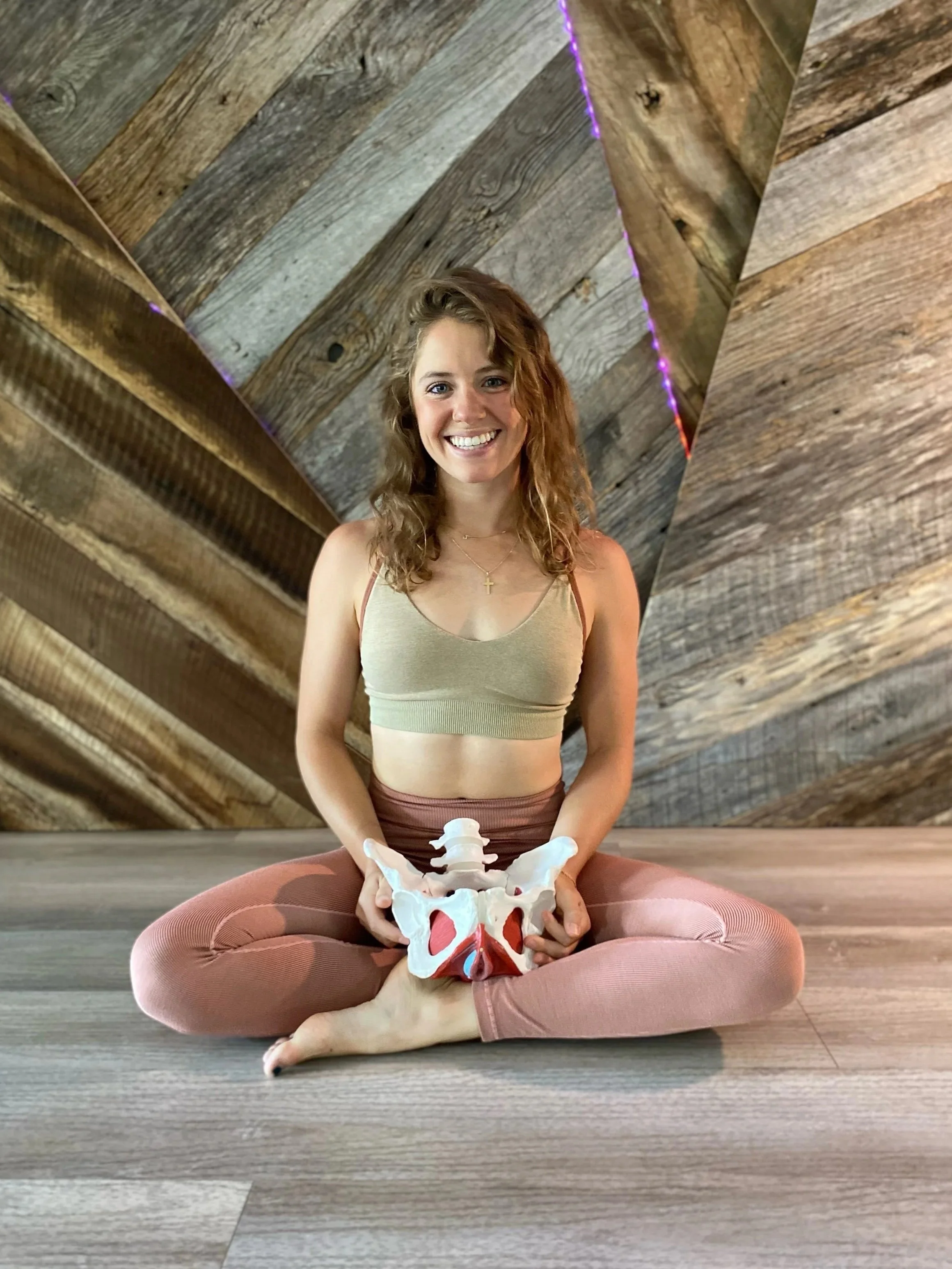 Why See a Pelvic Floor PT During Both Pregnancy and Postpartum
