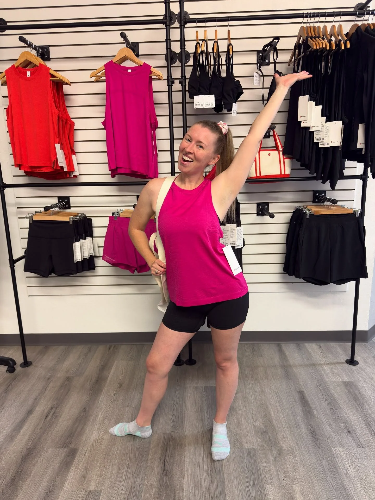 Erica is all set for any summer adventure! ☀️ She&rsquo;s wearing:

✨lululemon Wunder Train No Line HR Shorts in black. Sizes 4-14 available. These shorts have great compression and stay up, which makes them perfect for workouts or casual summer days