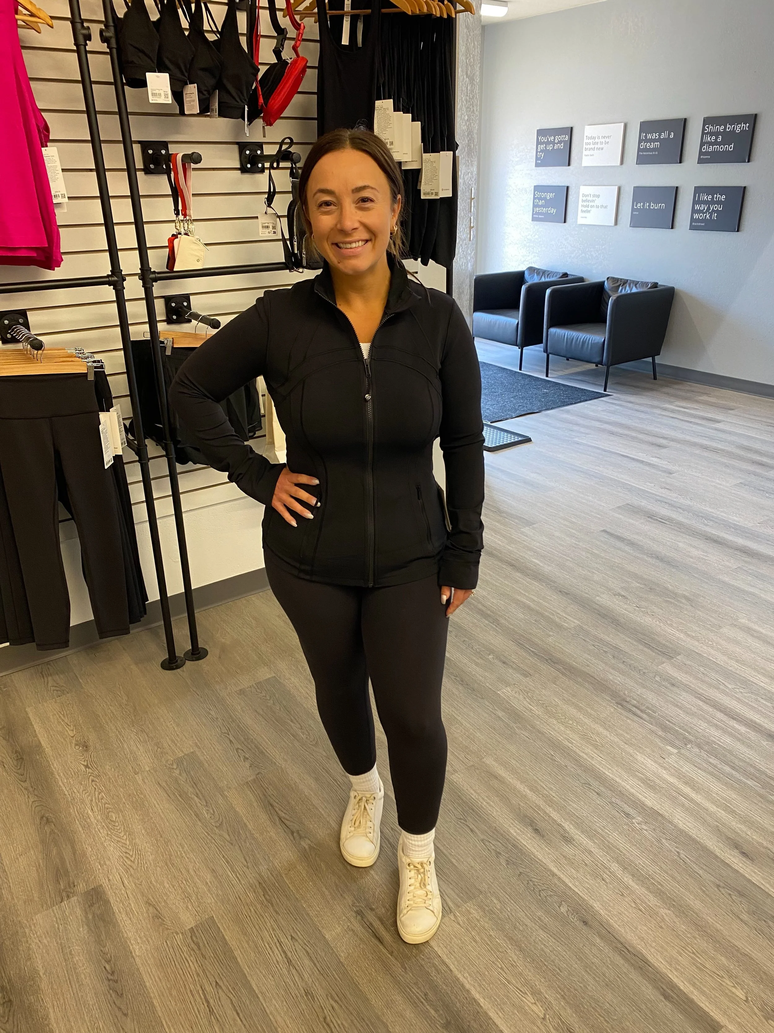 Carly and Erica are showing us some cute outfits that will take us from summer to fall. 👌

Carly is wearing:

✨lululemon Wunder Train HR Pants in black. These high-quality leggings are made to stay up during any work out.  Available in sizes 2 to 20