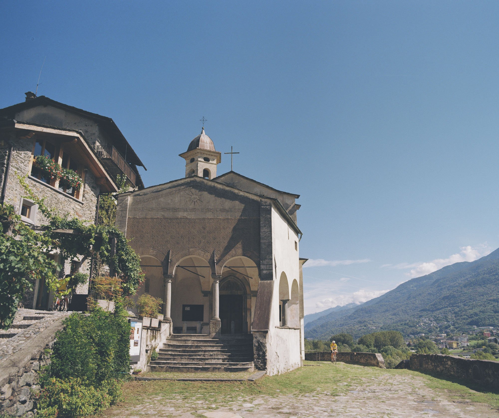 Rödatellina - Analog_554_10_@ulyssedaessle.jpg