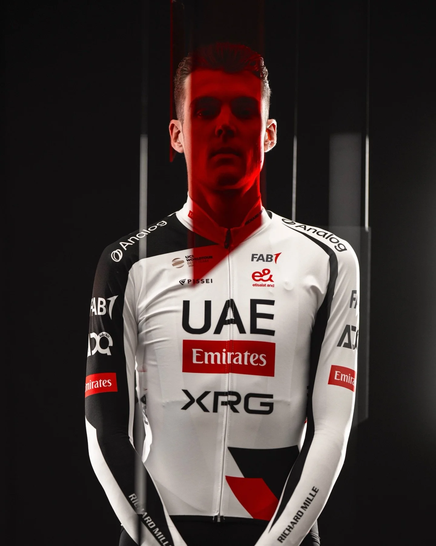 Fastest look of the 2026 season. 

Great days spent at UAE Team Emirates camp to shoot their 2026 kit for @pissei 

Thanks a lot  @filippobaroncini, @pavel_sivakov, @joao.almeida.cyclist  and @jay_vine3 🙏

Concept and set design: @filippoborgarelli 